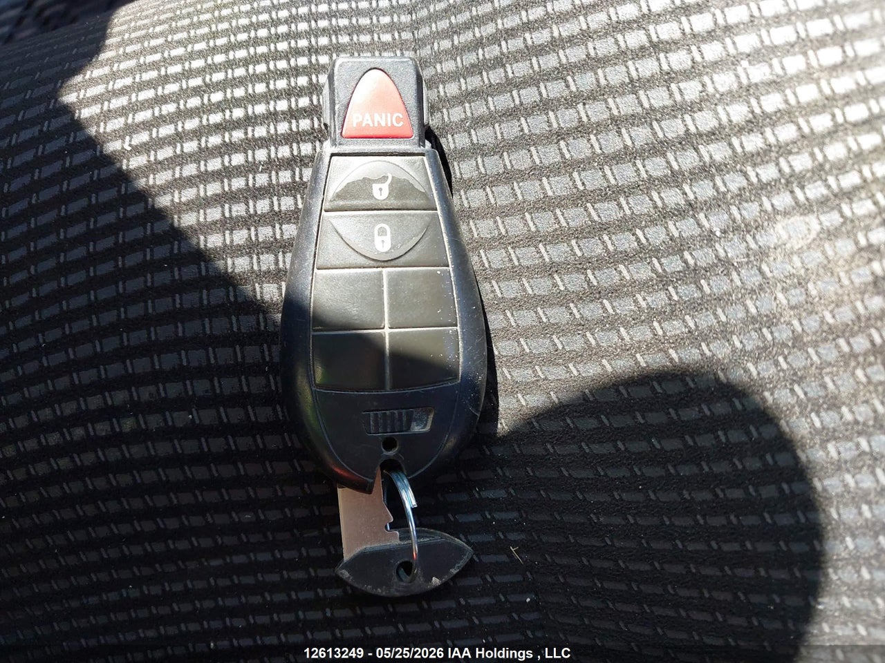 2C4RDGBG9LR247087 · 2020 DODGE GRAND CARAVAN SE · 11/24
