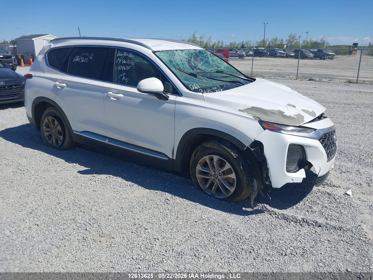 5NMS2CAD1KH104635 · 2019 HYUNDAI SANTA FE SE
