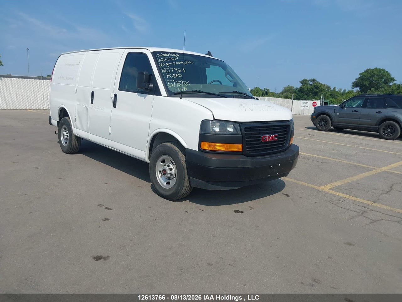 1GTW7AFP9P1257923 · 2023 GMC SAVANA G2500