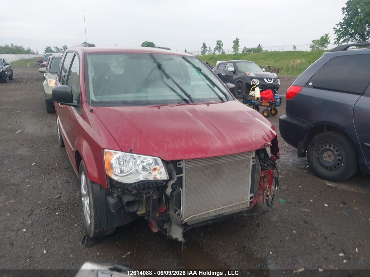 2C4RDGBG2FR747807 · 2015 DODGE GRAND CARAVAN SE/SXT