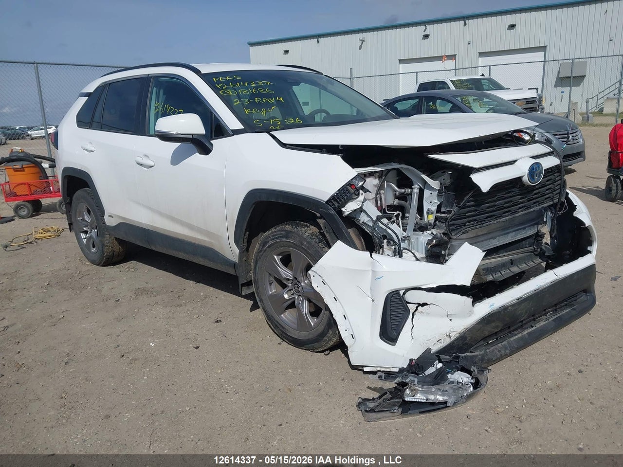 2T3BWRFV2PW181686 · 2023 TOYOTA RAV4 HYBRID LE
