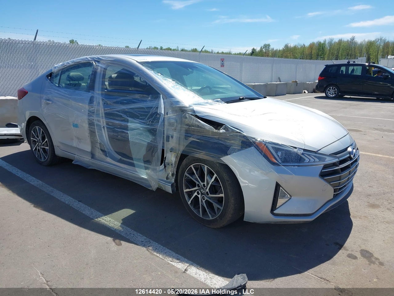 KMHD84LF3KU765079 · 2019 HYUNDAI ELANTRA LUXURY