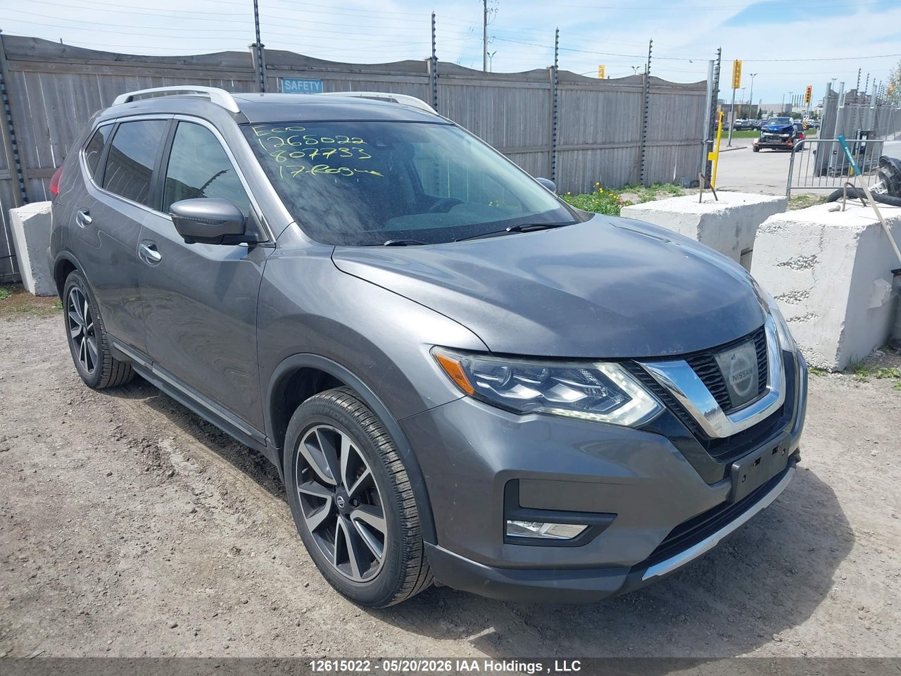 5N1AT2MV7HC807733 · 2017 NISSAN ROGUE S/SL PLATINUM/SV
