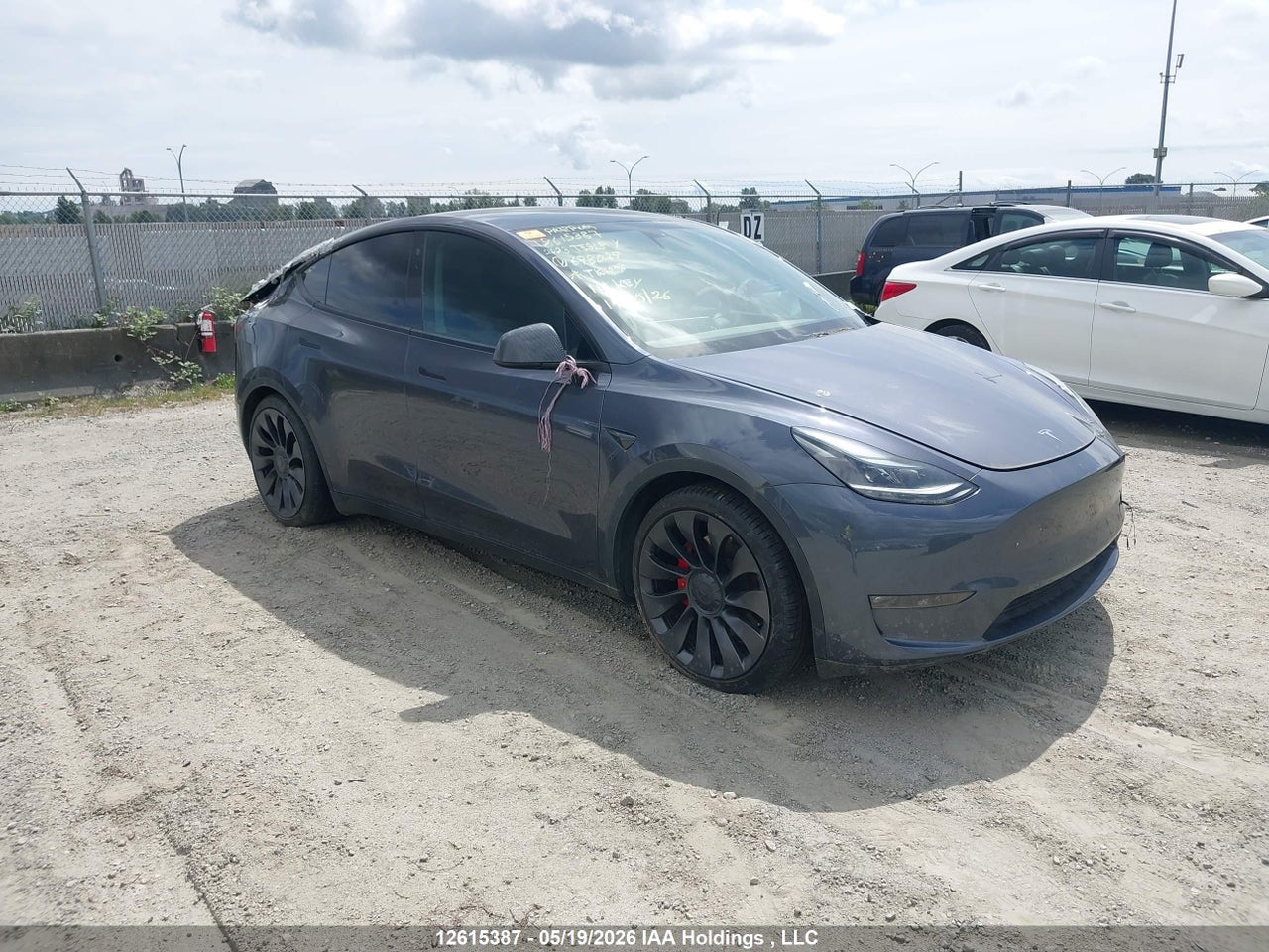 7SAYGDEF2PF698029 · 2023 TESLA MODEL Y PERFORMANCE