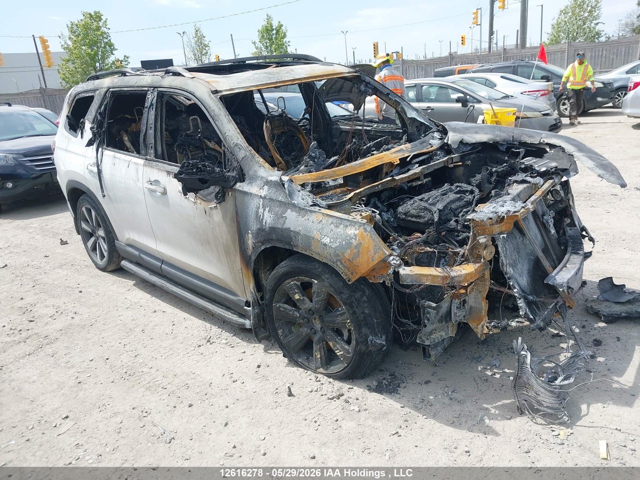 5FNYG1H88RB500596 · 2024 HONDA PILOT