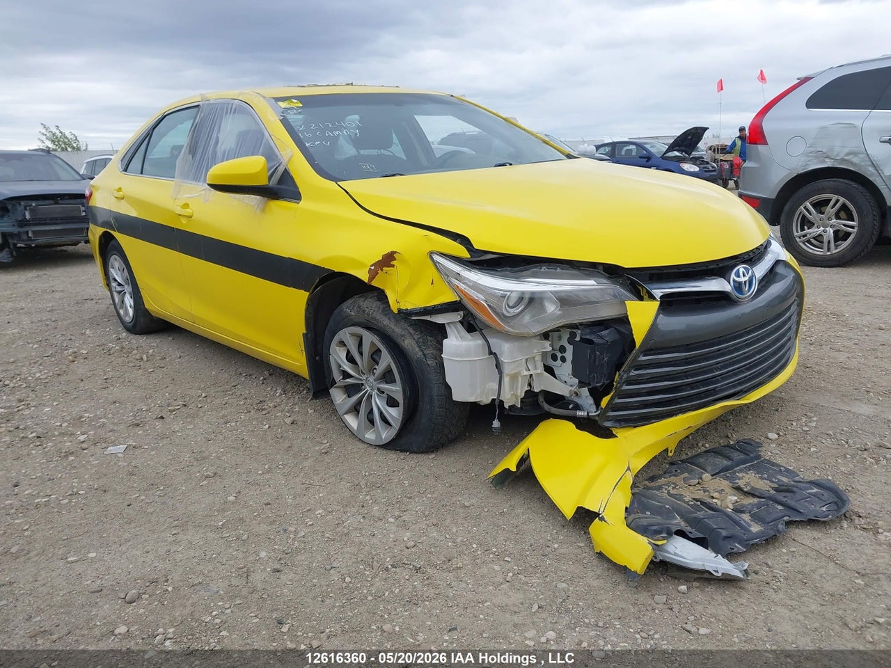 4T1BF1FK7GU212401 · 2016 TOYOTA CAMRY LE