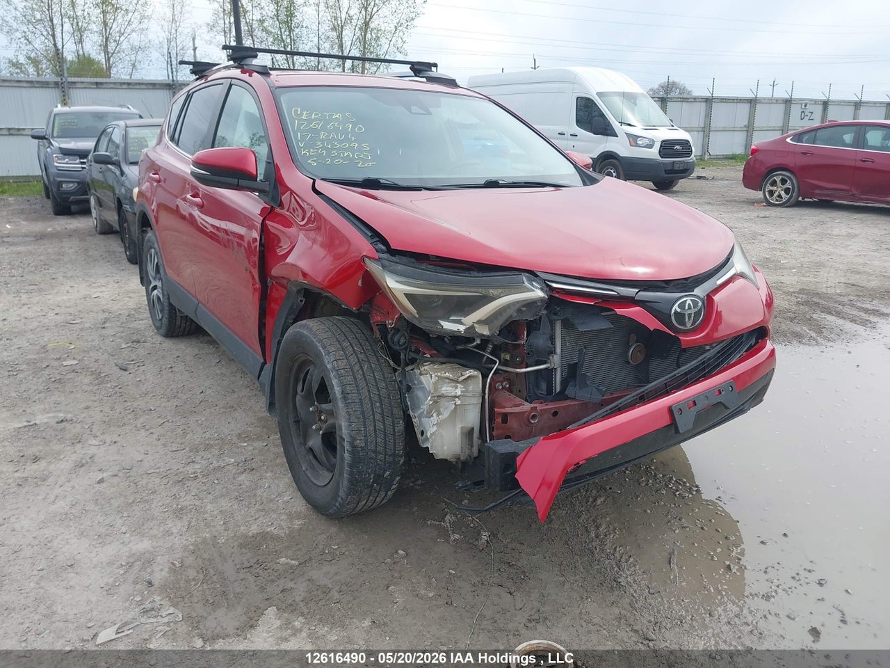 2T3ZFREVXHW343095 · 2017 TOYOTA RAV4 LE