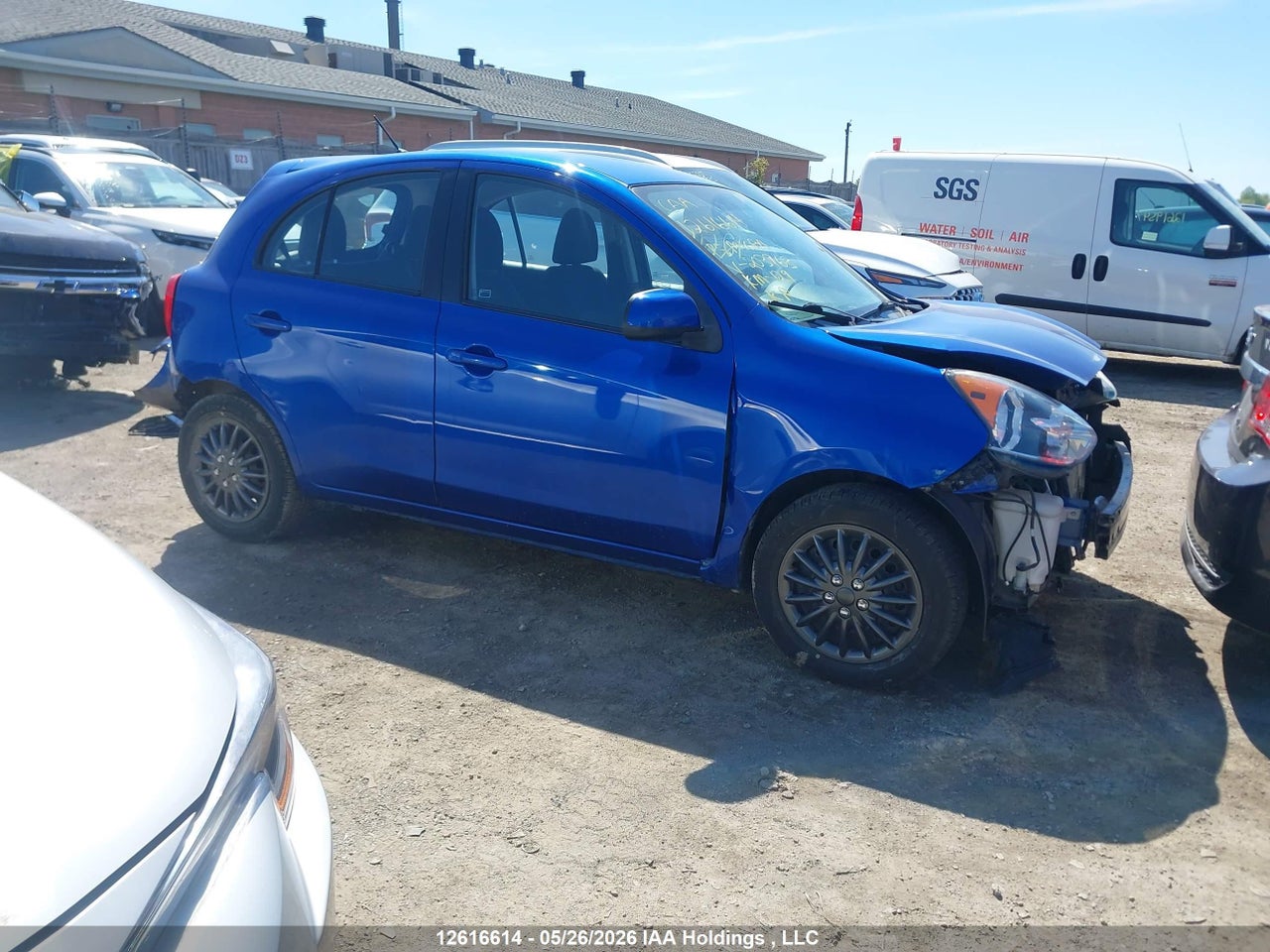 3N1CK3CPXFL****** · 2015 NISSAN MICRA