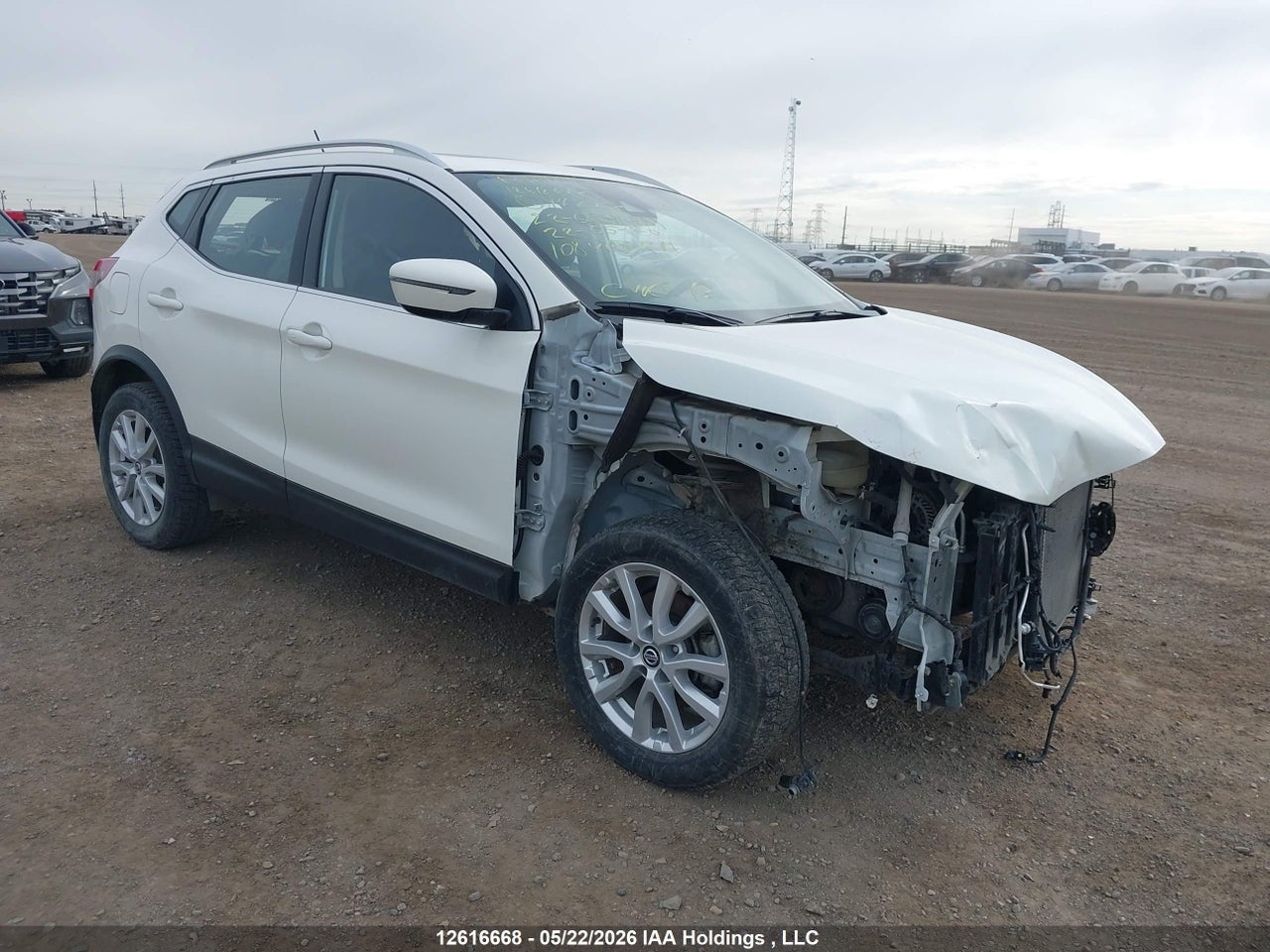 JN1BJ1BW7NW****** · 2022 NISSAN QASHQAI SL/SV