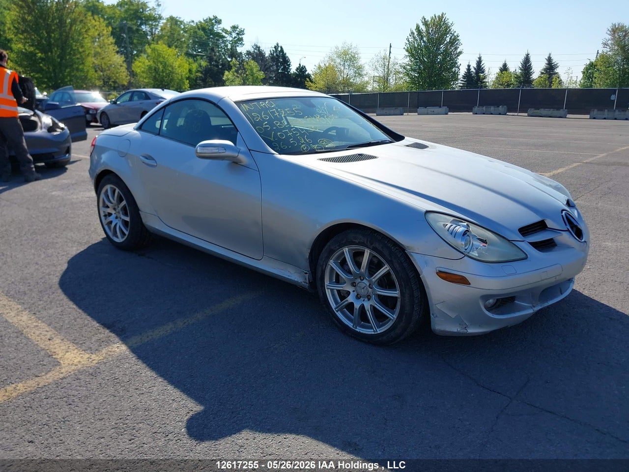 WDBWK56F25F075430 · 2005 MERCEDES BENZ SLK 350
