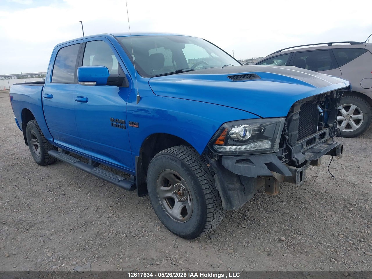 1C6RR7MT3JS192053 · 2018 RAM 1500 SPORT