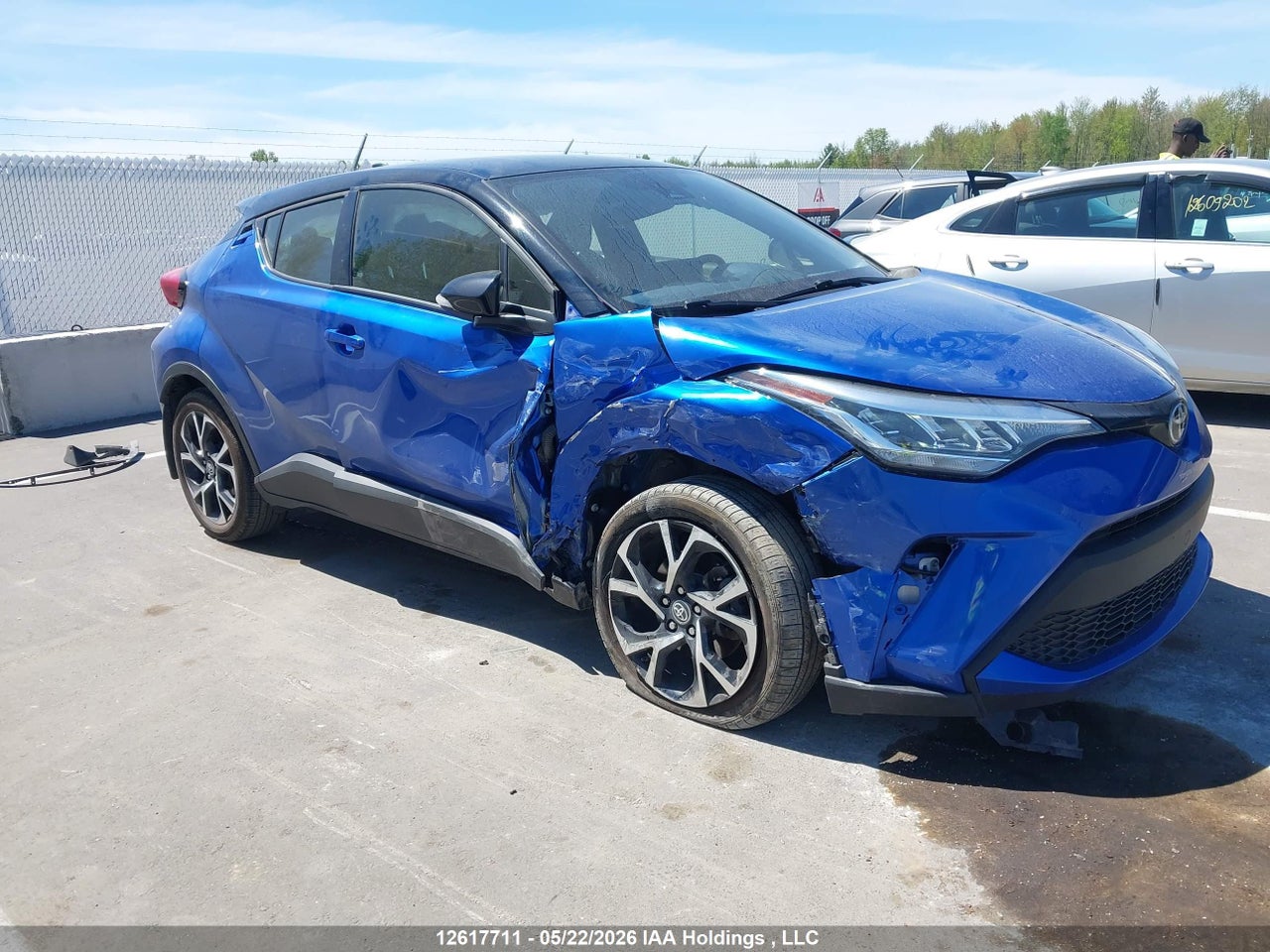 JTNKHMBXXN1130089 · 2022 TOYOTA C-HR