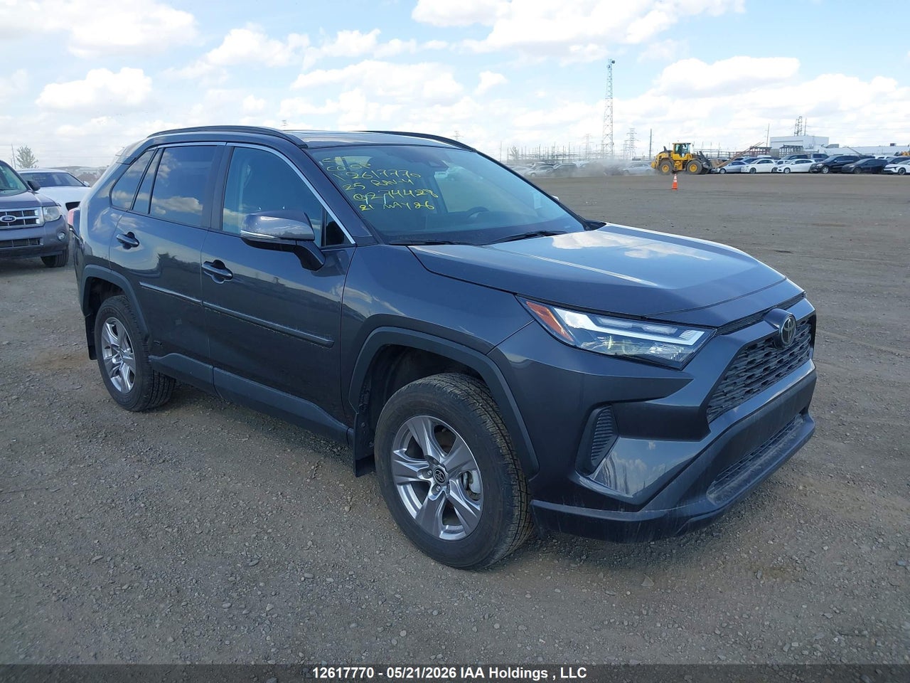 2T3RWRFV8SW274428 · 2025 TOYOTA RAV4 HYBRID XLE