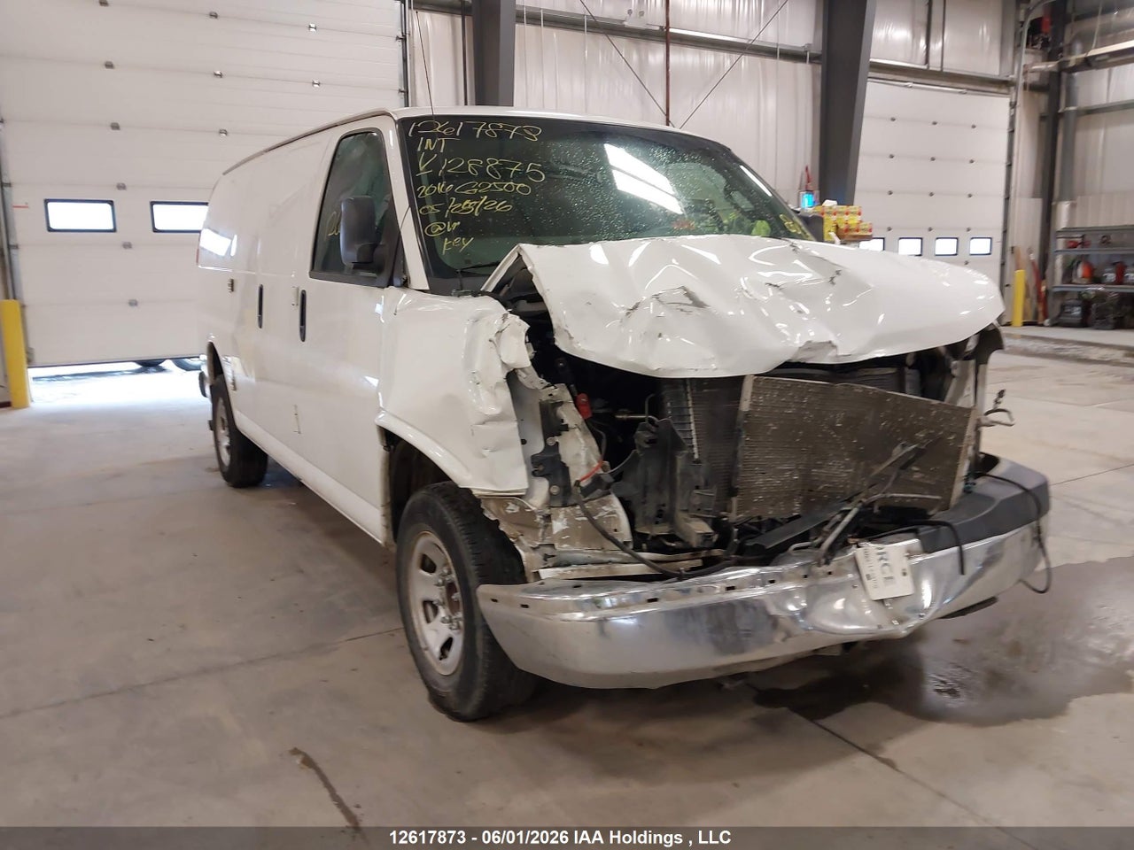 1GCWGAFF5G1****** · 2016 CHEVROLET EXPRESS G2500