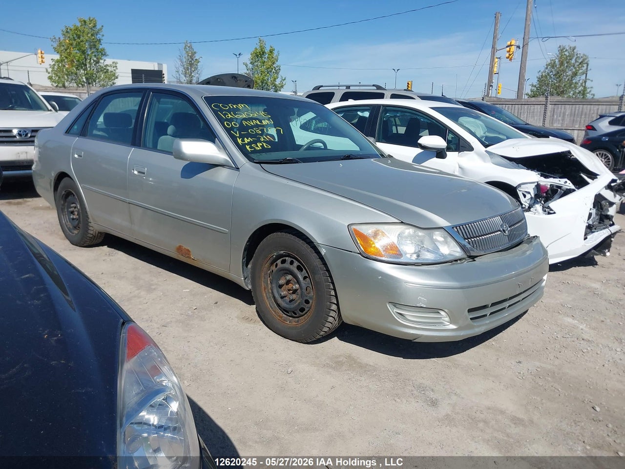 4T1BF28B9YU087177 · 2000 TOYOTA AVALON XL/XLS