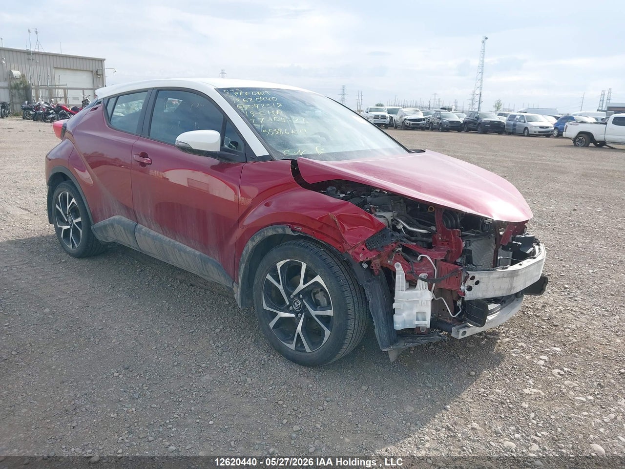 NMTKHMBX4KR072319 · 2019 TOYOTA C-HR XLE