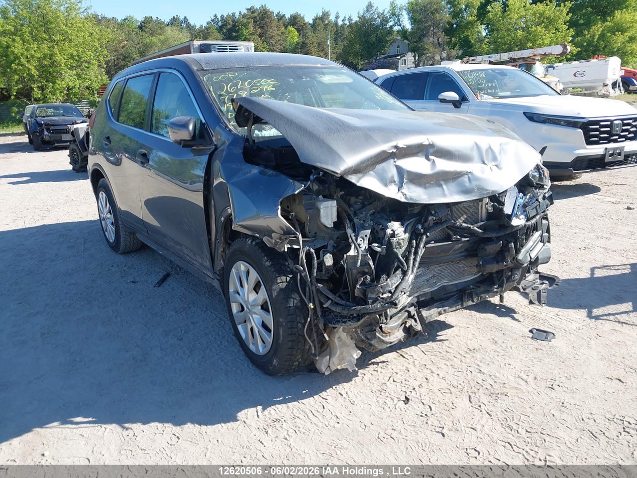5N1AT2MT0KC779246 · 2019 NISSAN ROGUE S/SV