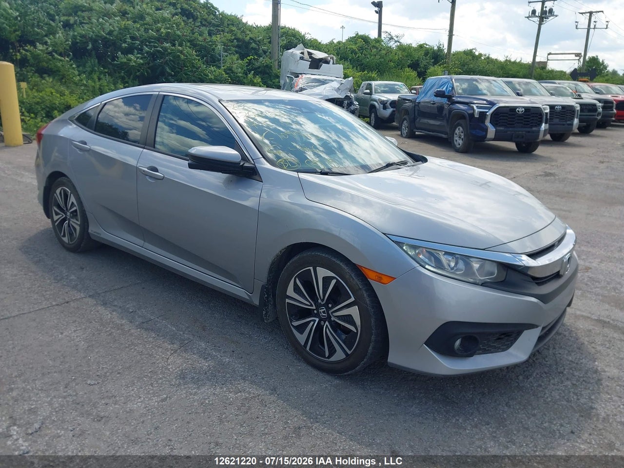 2HGFC1F40HH109942 · 2017 HONDA CIVIC EX