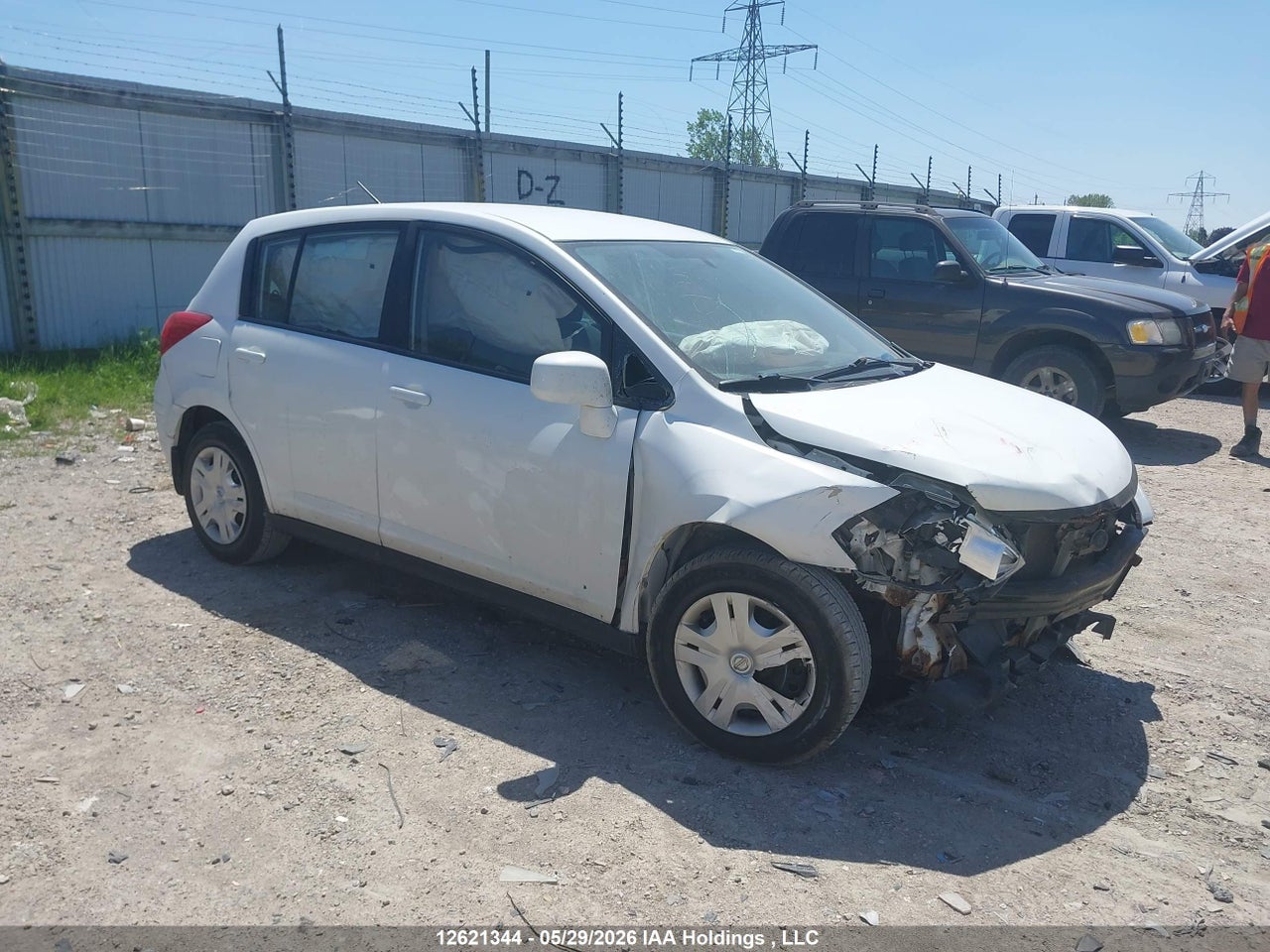 3N1BC1CP8BL495443 · 2011 NISSAN VERSA 1.8S