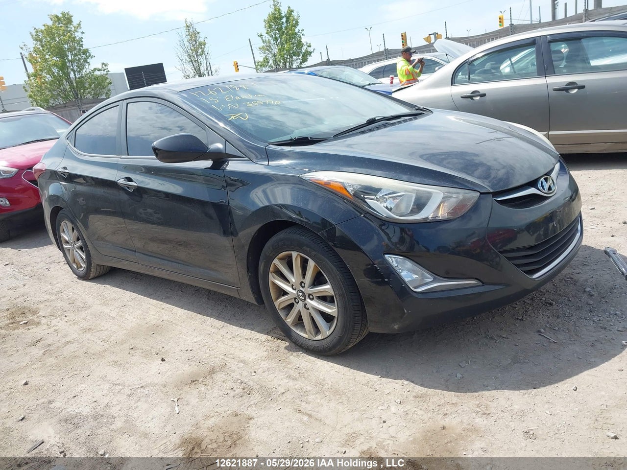 KMHDH4AE1FU355770 · 2015 HYUNDAI ELANTRA SE/SPORT/LIMITED