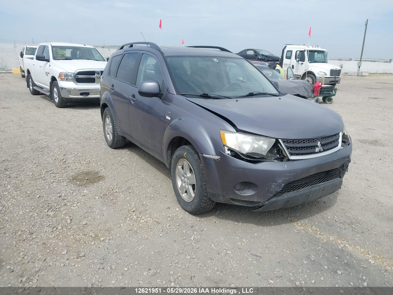 JA4MT31X68Z602439 · 2008 MITSUBISHI OUTLANDER LS