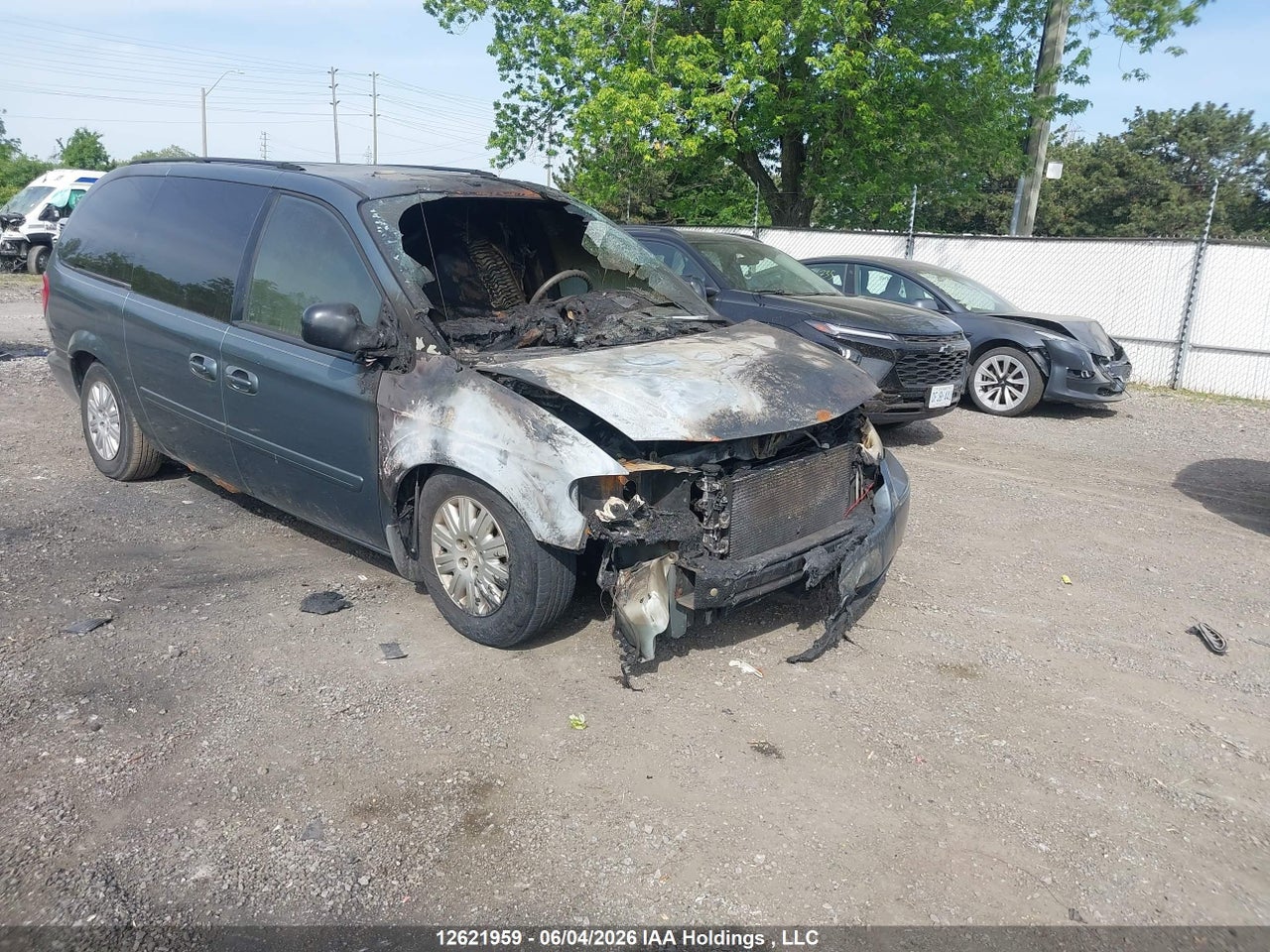 2A4GP44RX6R765915 · 2006 CHRYSLER TOWN & COUNTRY