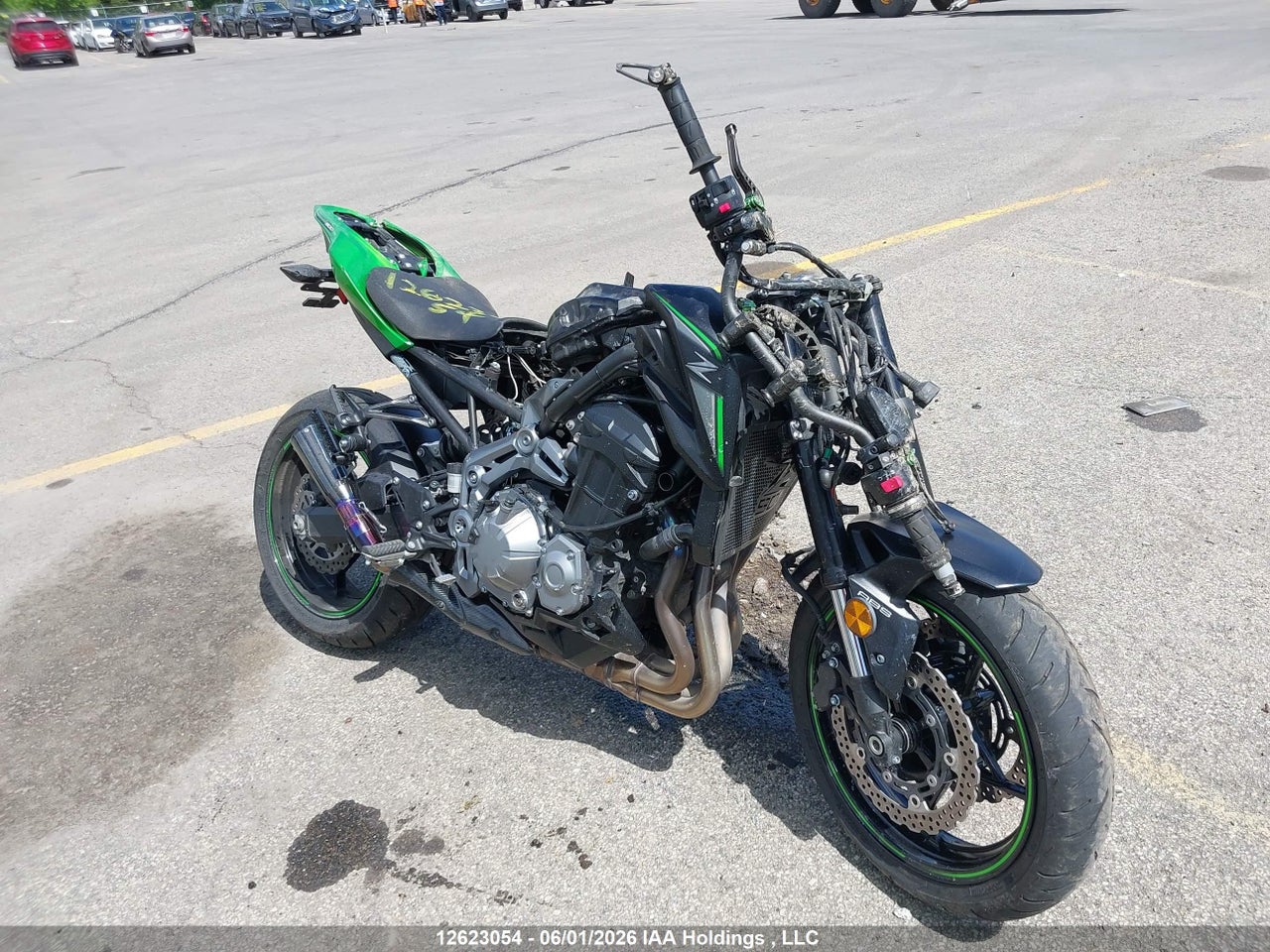JKAZR2B18JA007038 · 2018 KAWASAKI ZR900