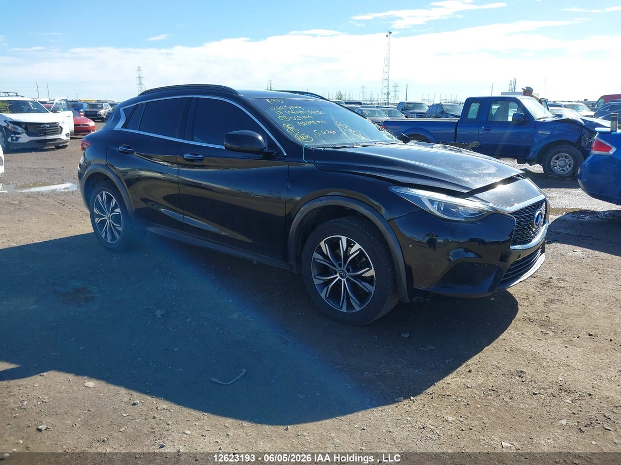 SJKCH5CR8HA023199 · 2017 INFINITI QX30