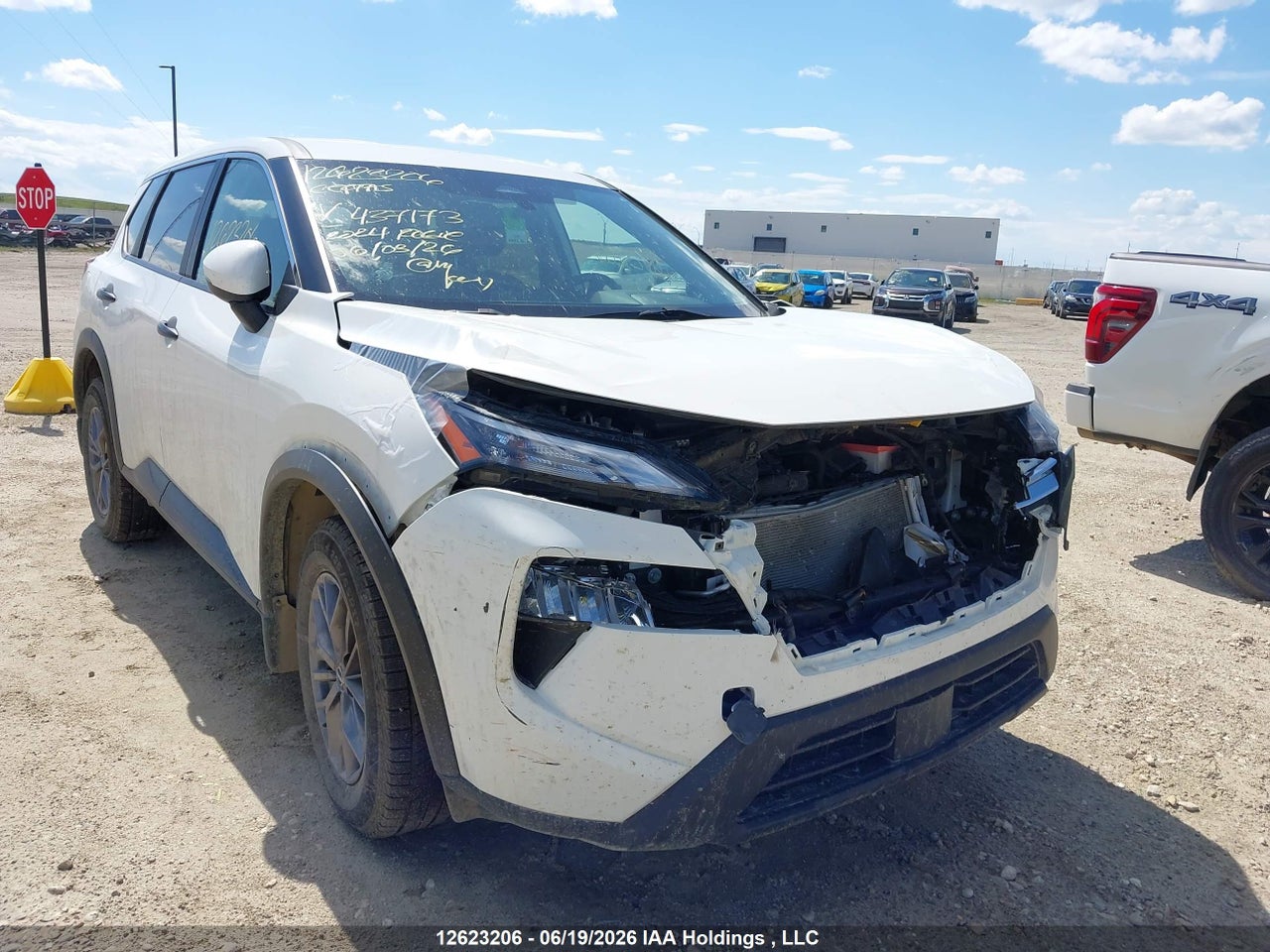 JN8BT3AB0RW437173 · 2024 NISSAN ROGUE S