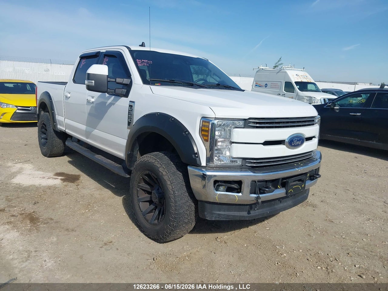 1FT8W3BT7KEE78318 · 2019 FORD F-350 LARIAT