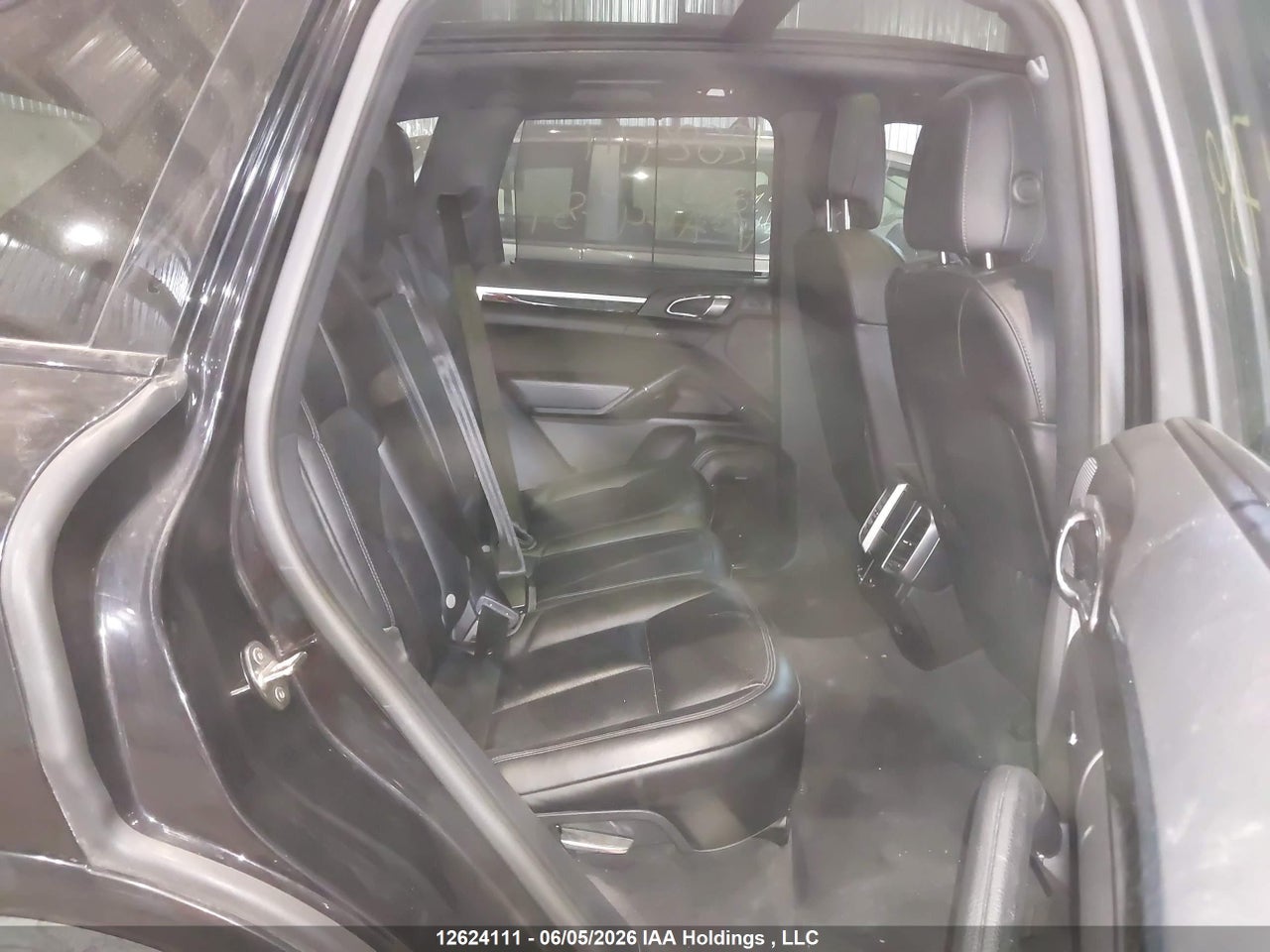 WP1AE2A26HLA74789 · 2017 PORSCHE CAYENNE · 8/22