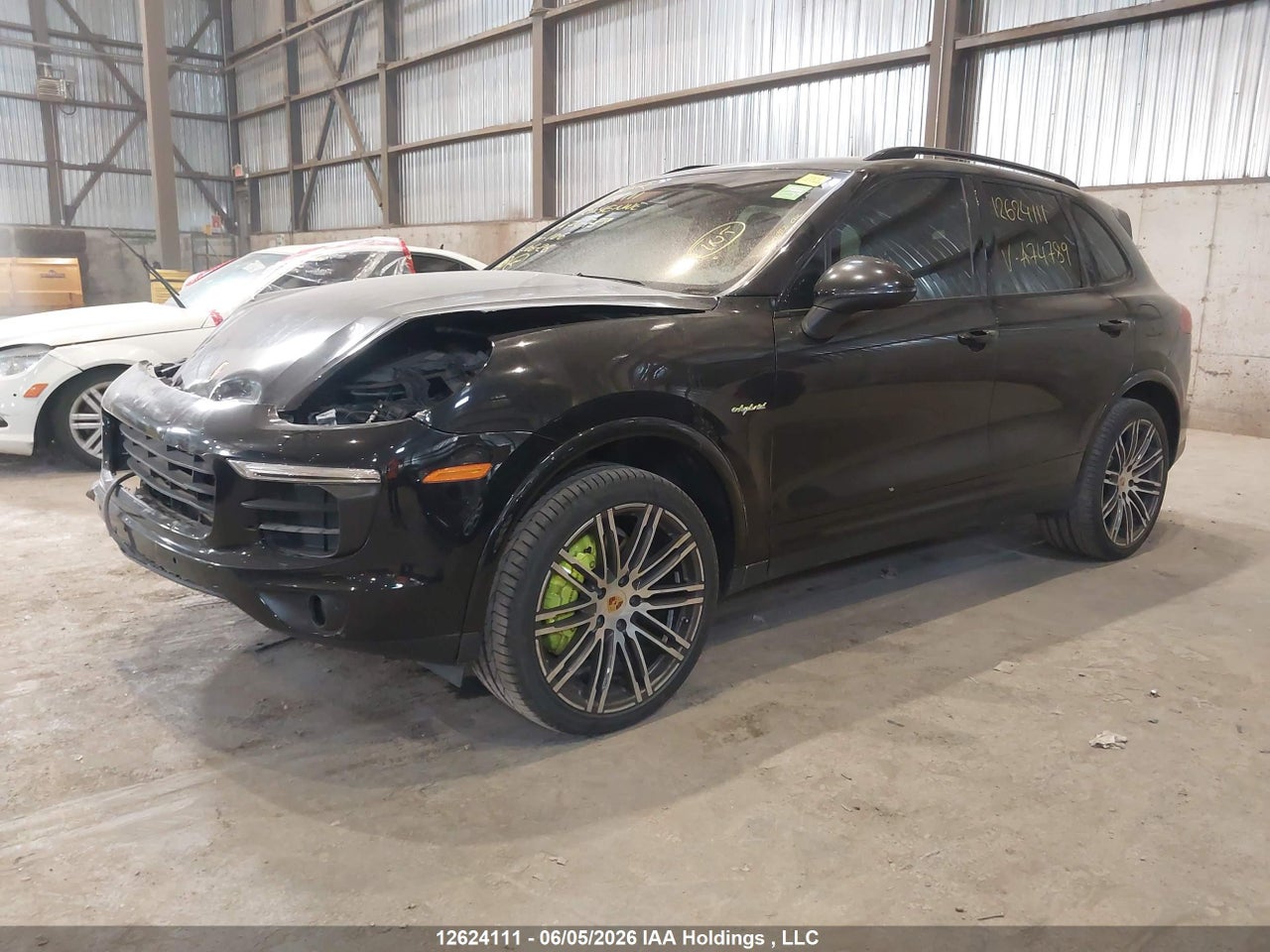 WP1AE2A26HLA74789 · 2017 PORSCHE CAYENNE · 2/22
