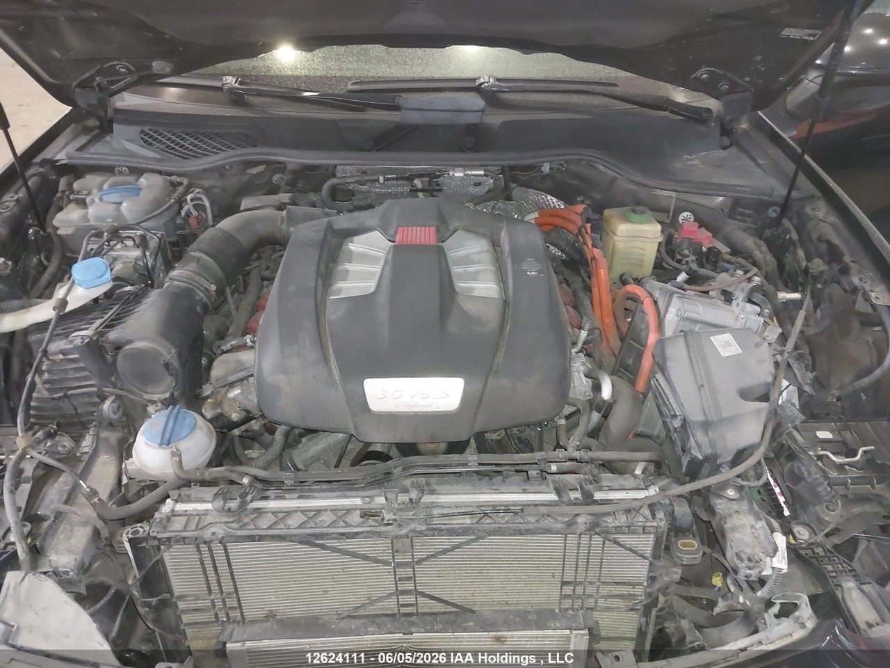 WP1AE2A26HLA74789 · 2017 PORSCHE CAYENNE · 10/22
