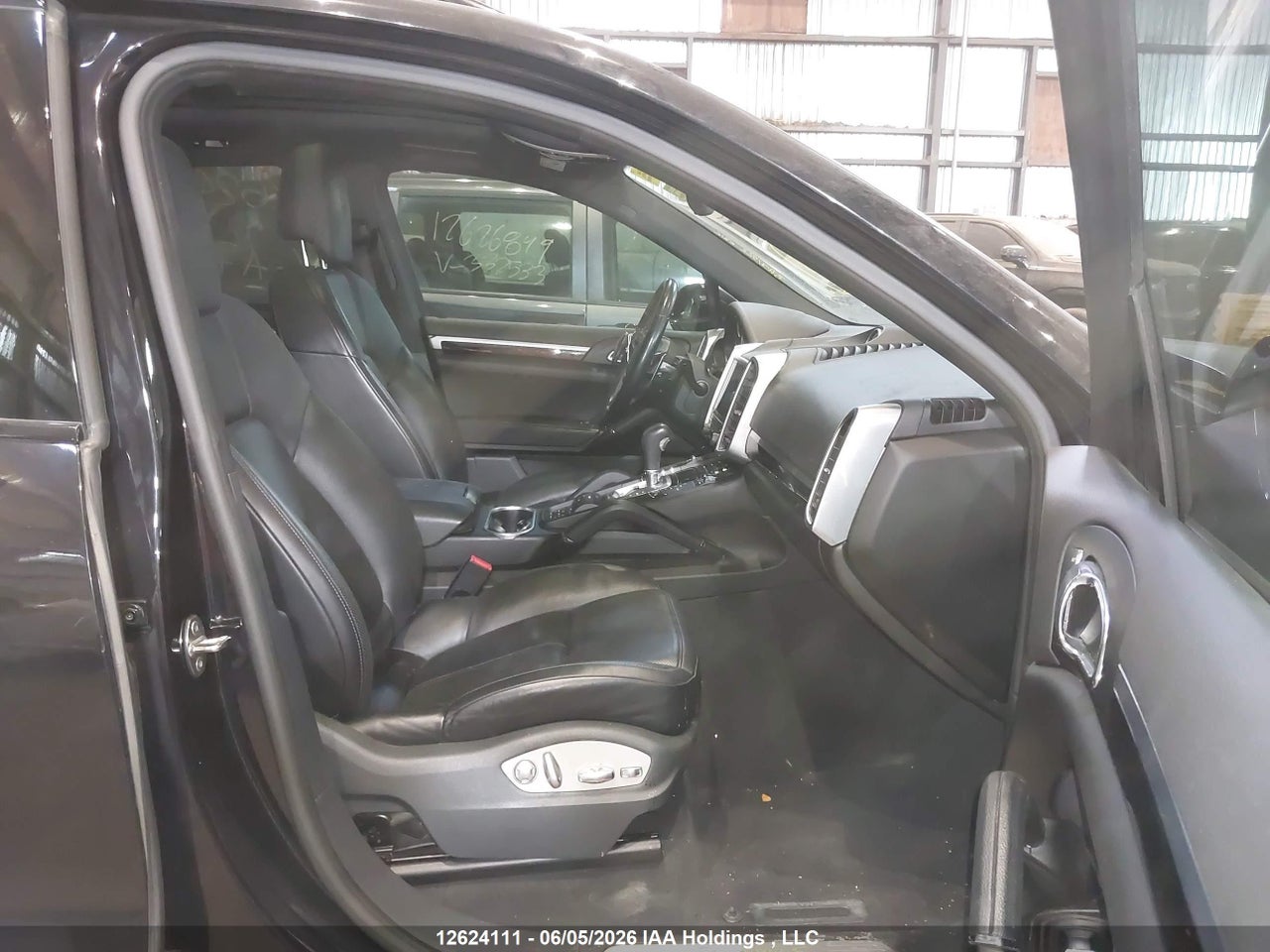 WP1AE2A26HLA74789 · 2017 PORSCHE CAYENNE · 5/22