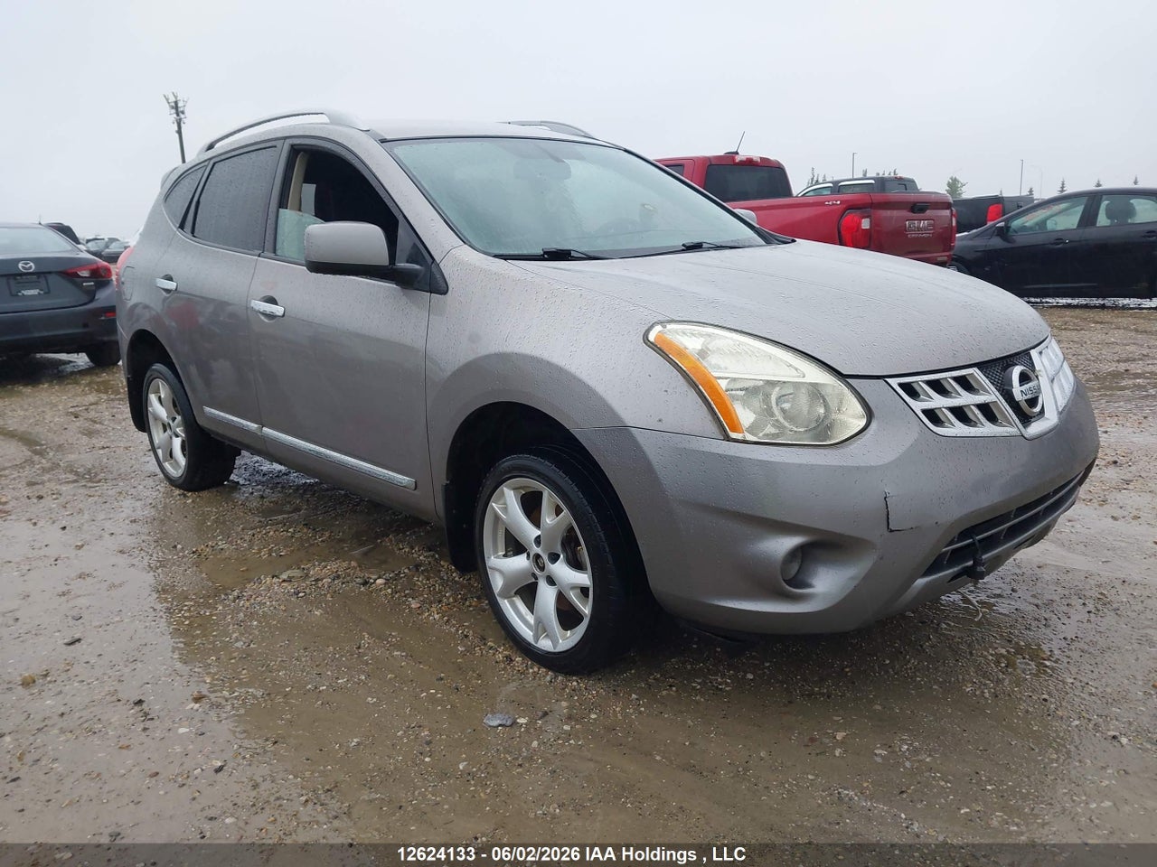 JN8AS5MT2BW186161 · 2011 NISSAN ROGUE SV