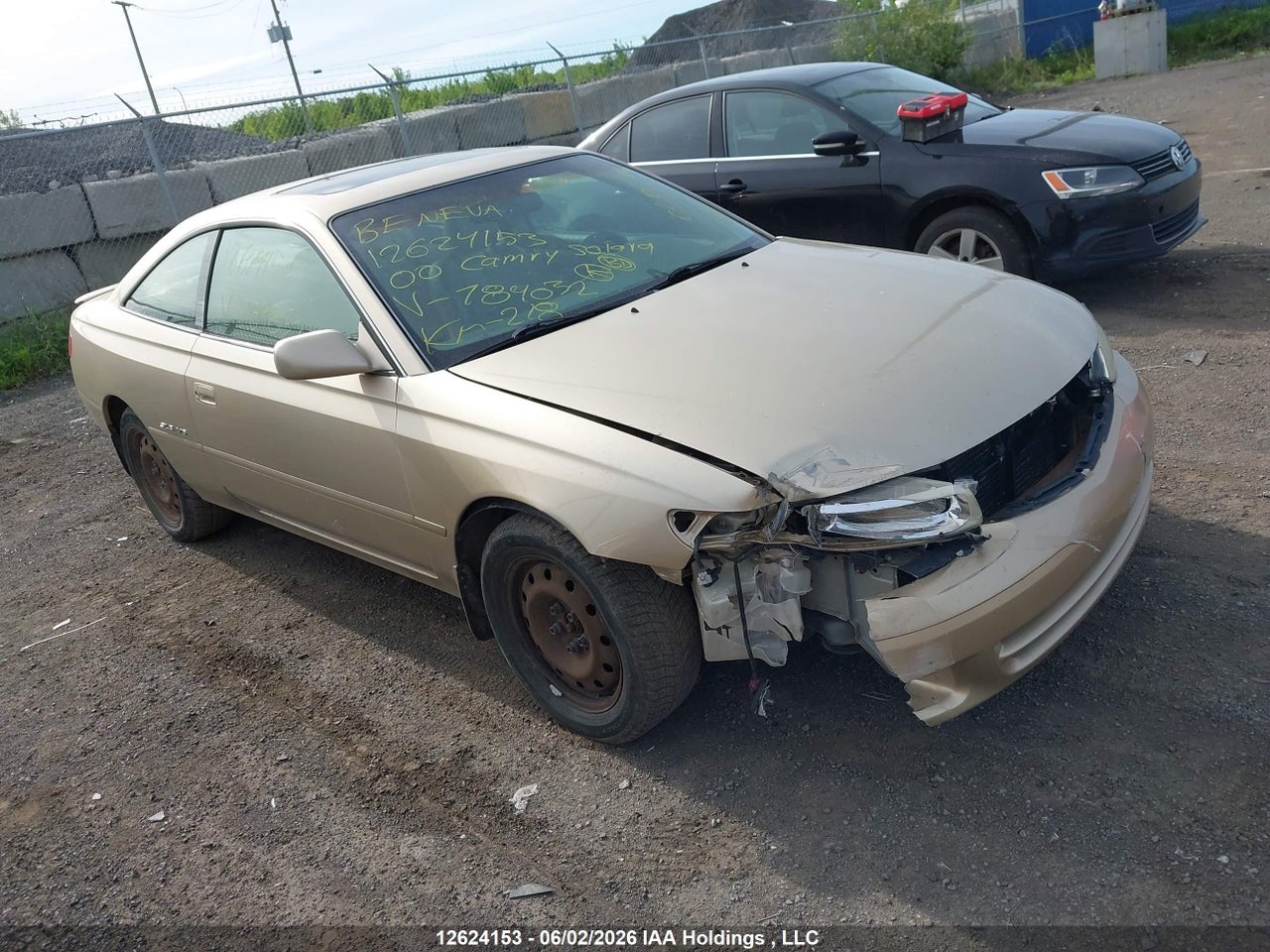 2T1CF22P3YC784032 · 2000 TOYOTA CAMRY SOLARA SE V6