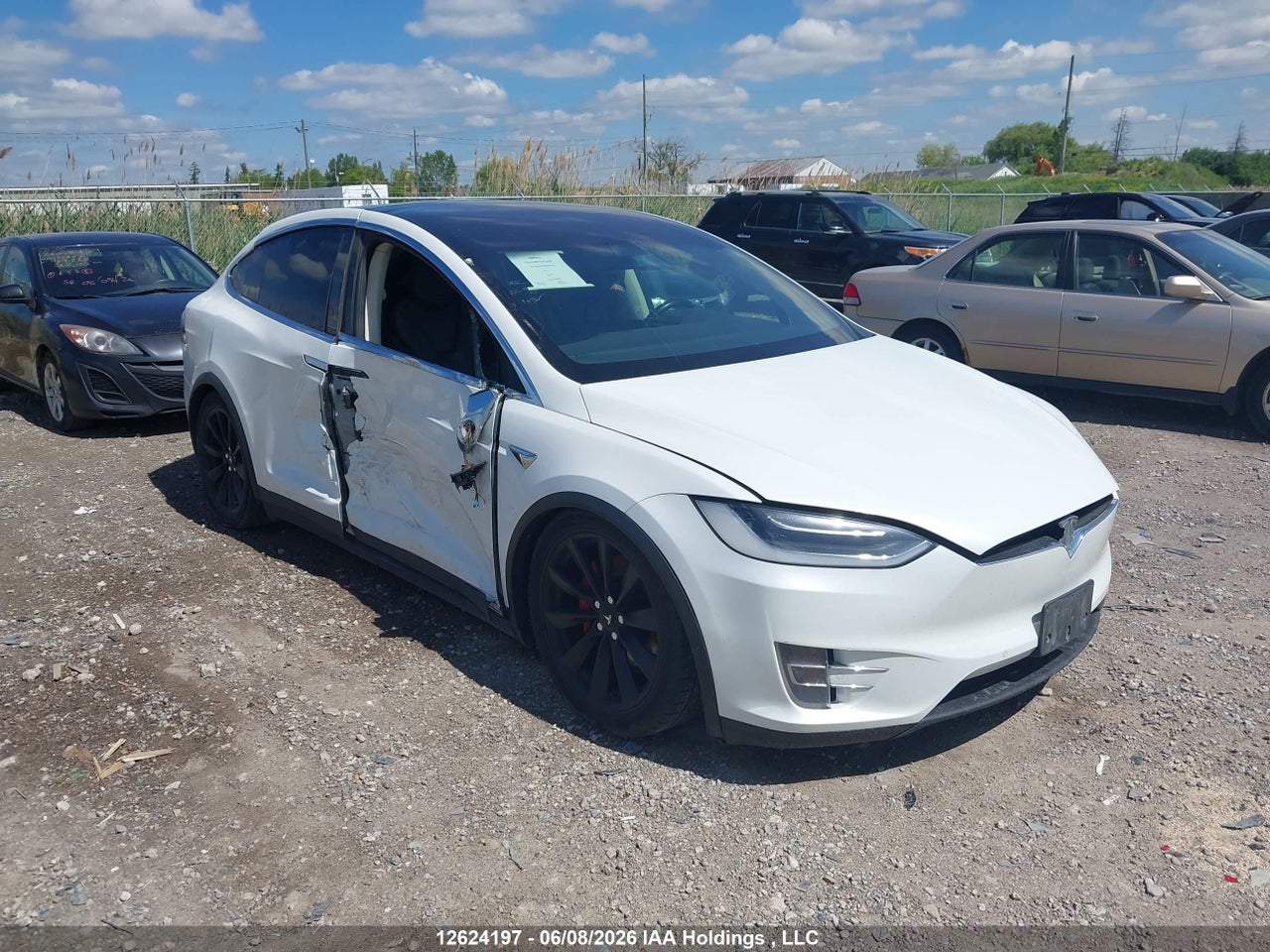 5YJXCBE25GF024334 · 2016 TESLA MODEL X 60D/70D/75D/90D/P100D