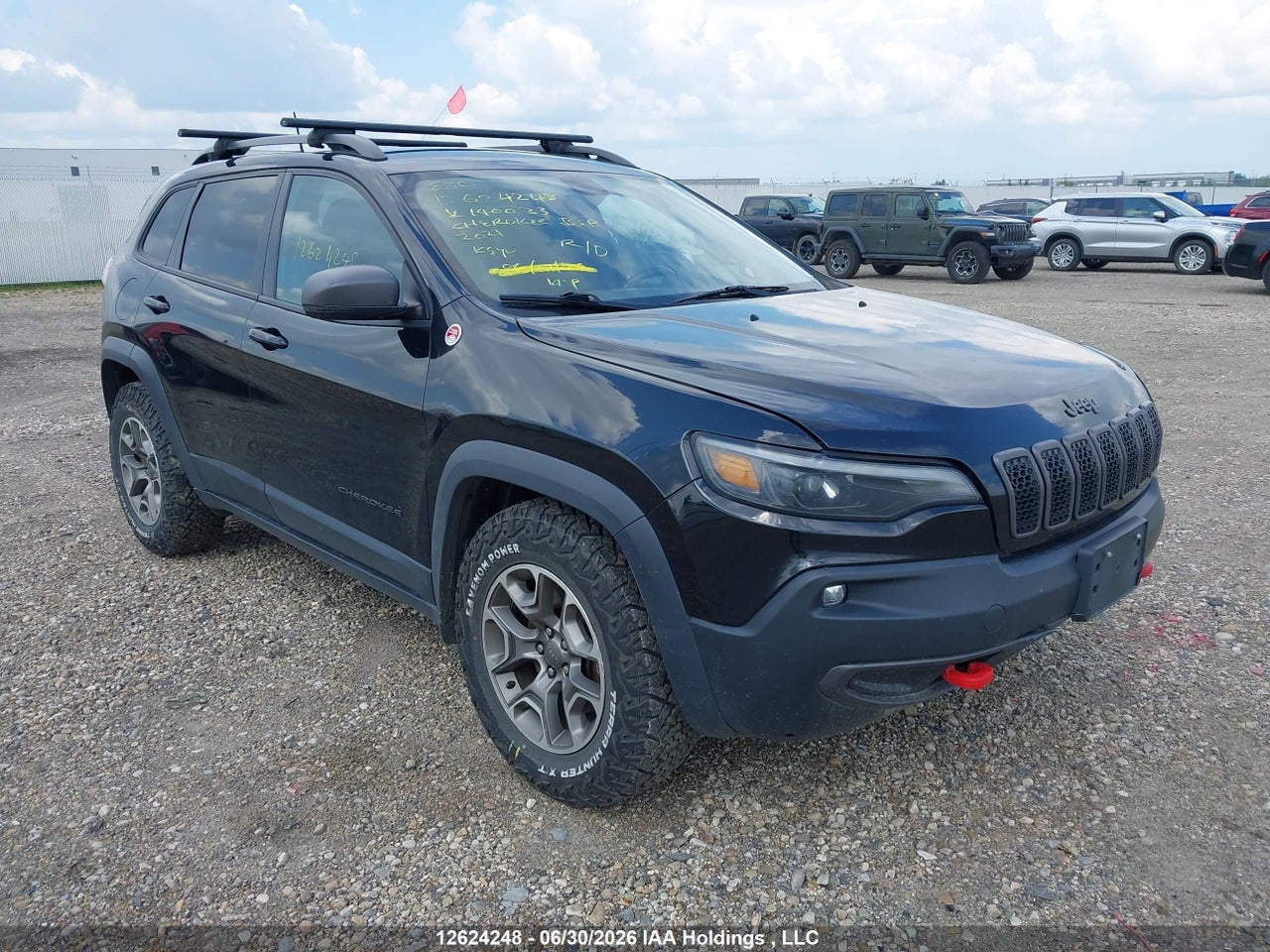 1C4PJMBX6MD140033 · 2021 JEEP CHEROKEE TRAILHAWK