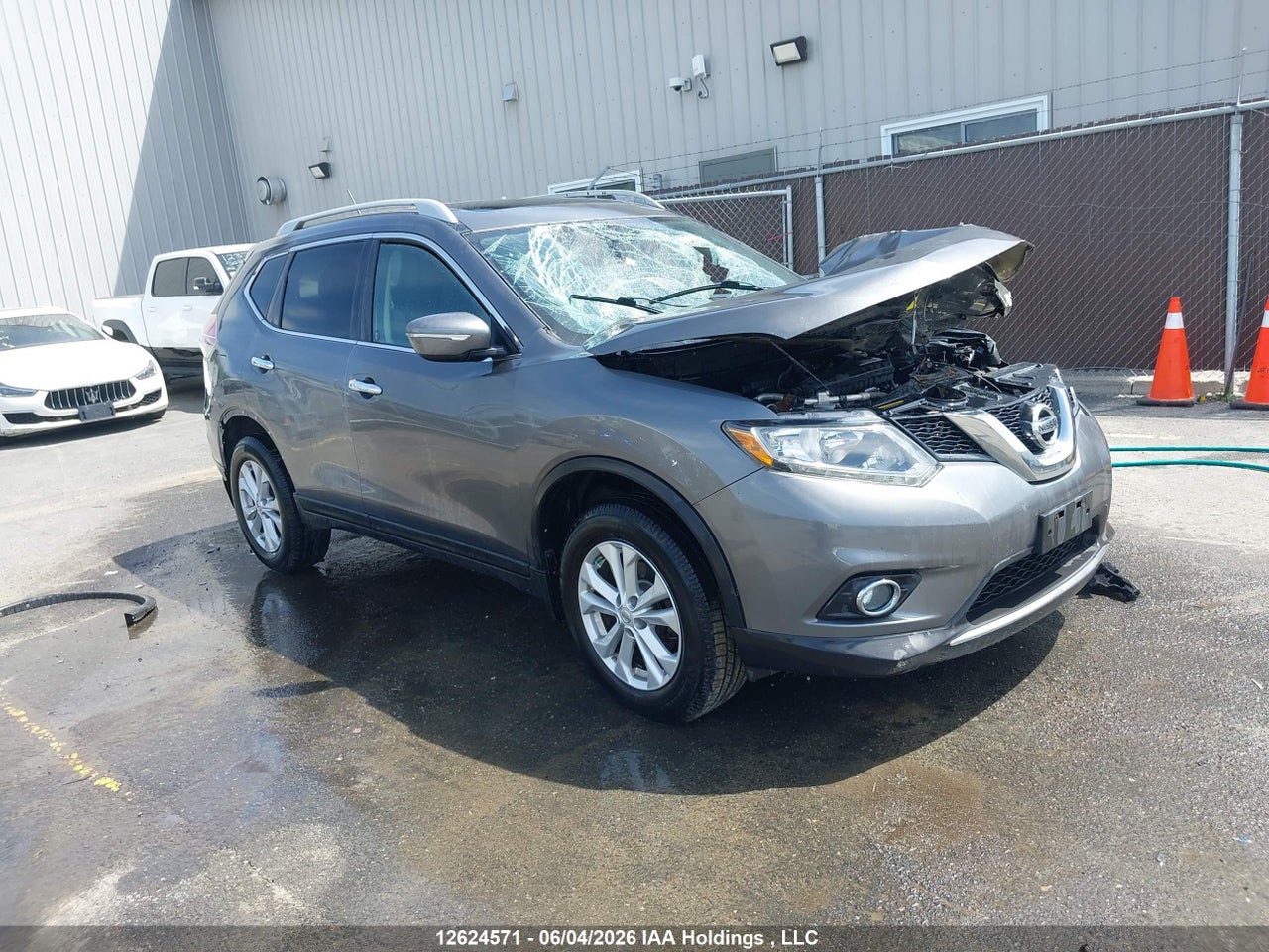 5N1AT2MV8EC780411 · 2014 NISSAN ROGUE S/SL/SV