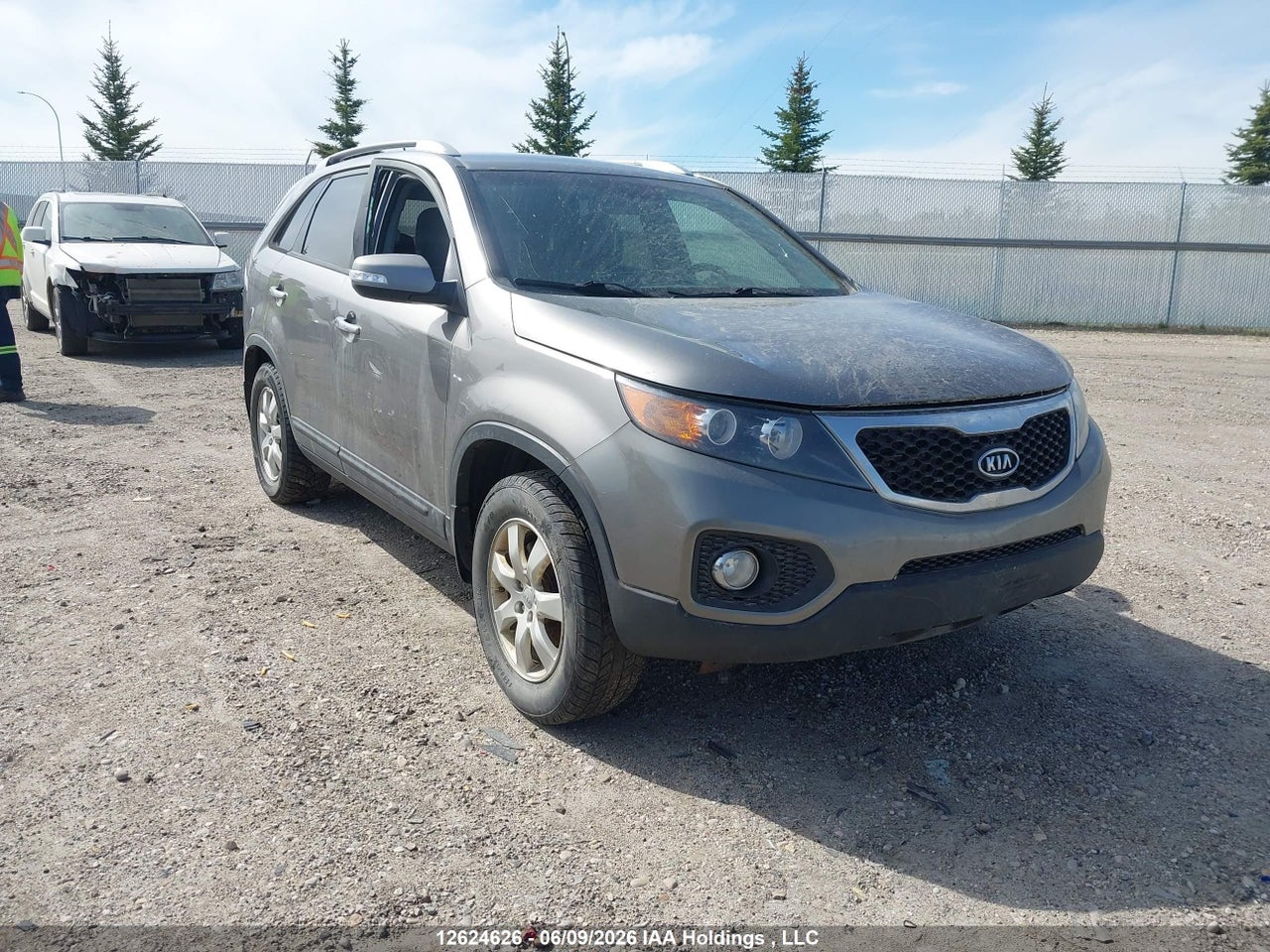 5XYKT3A66DG317933 · 2013 KIA SORENTO LX