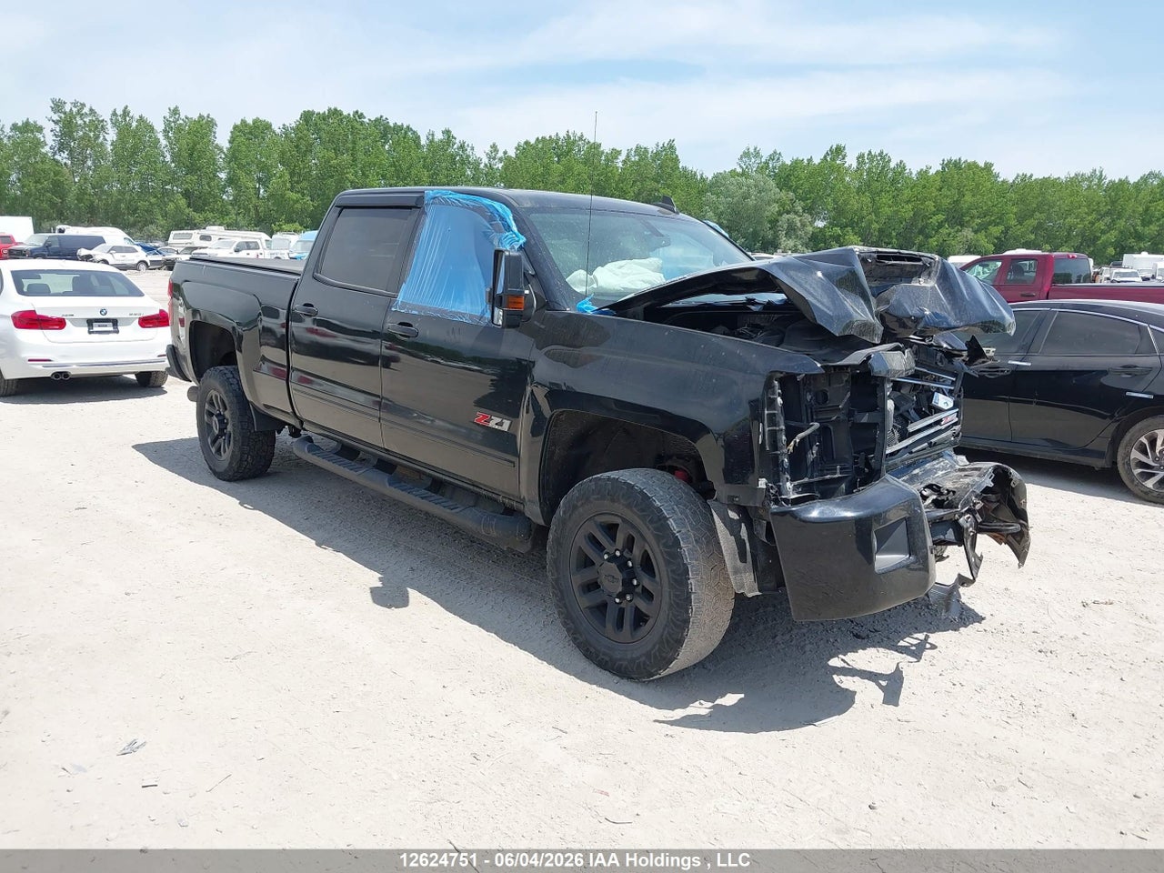 1GC1KTEYXKF227825 · 2019 CHEVROLET SILVERADO K2500 HEAVY DUTY LTZ