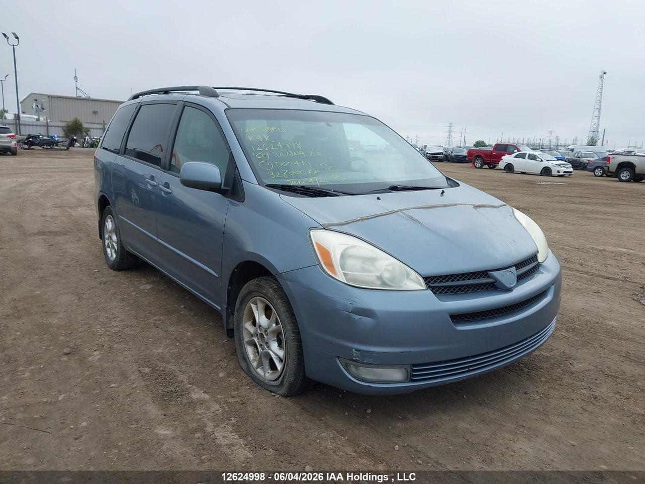 5TDBA22C44S000479 · 2004 TOYOTA SIENNA XLE/XLE LIMITED