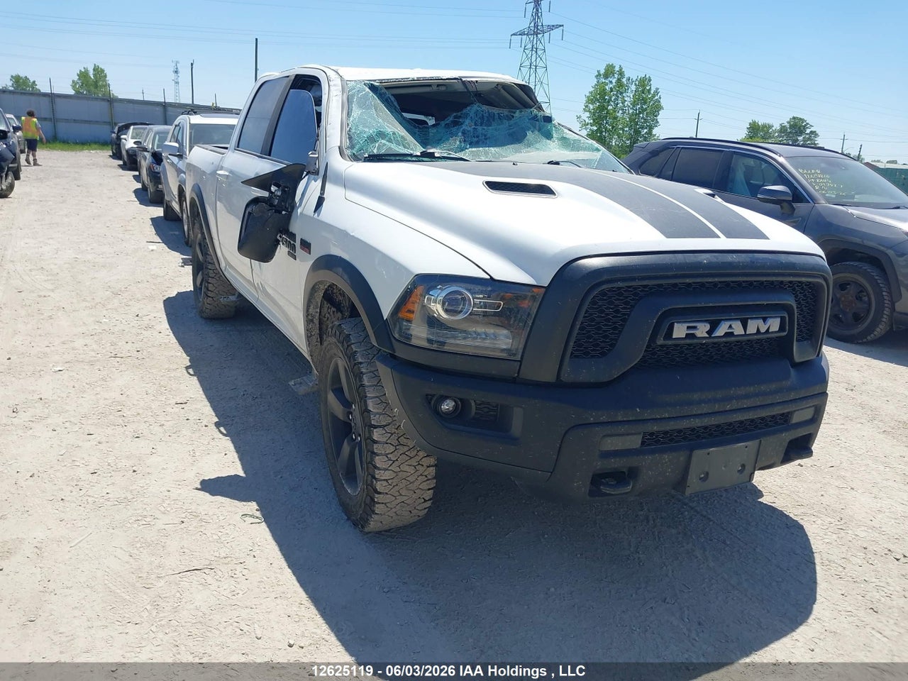 1C6RR7LT1KS678797 · 2019 RAM 1500 CLASSIC SLT