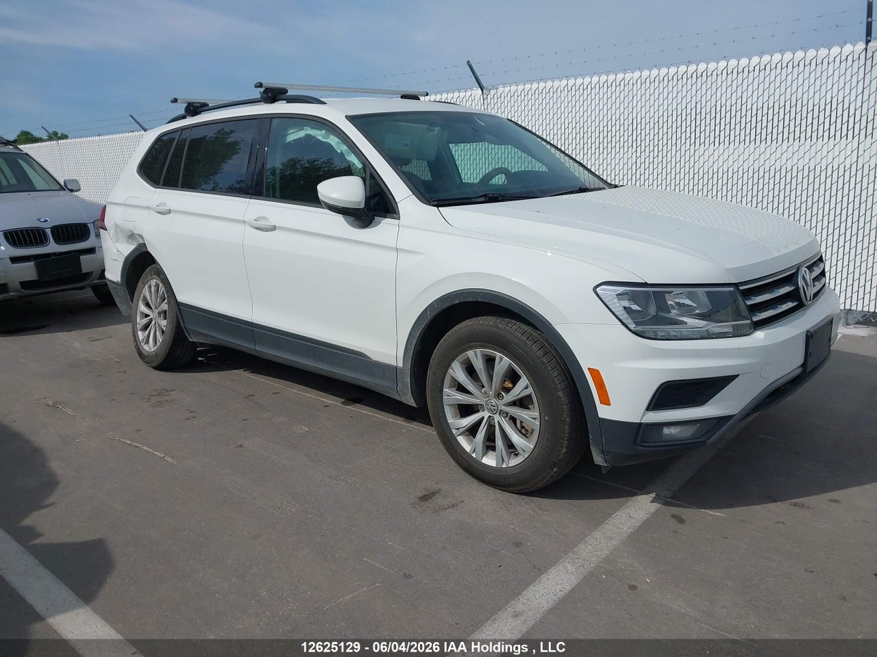 3VV0B7AX2JM145748 · 2018 VOLKSWAGEN TIGUAN S