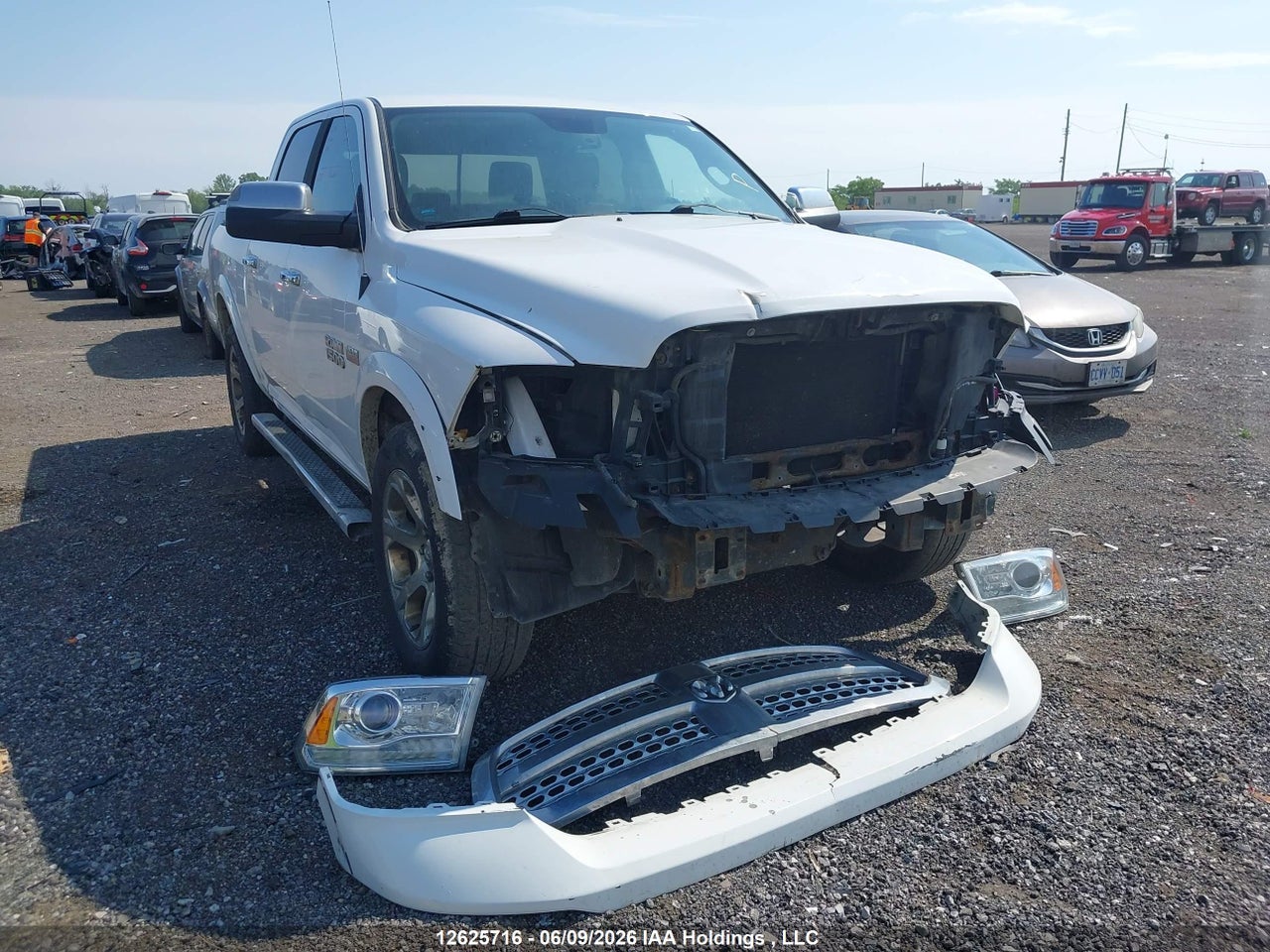 1C6RR7NT9FS677450 · 2015 RAM 1500 LARAMIE