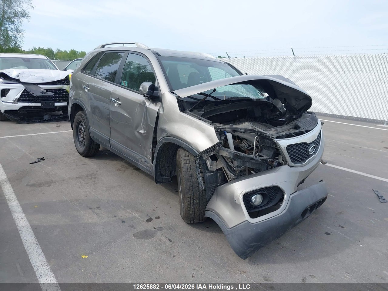 5XYKUDA20CG247666 · 2012 KIA SORENTO EX LUXURY V6/EX V6