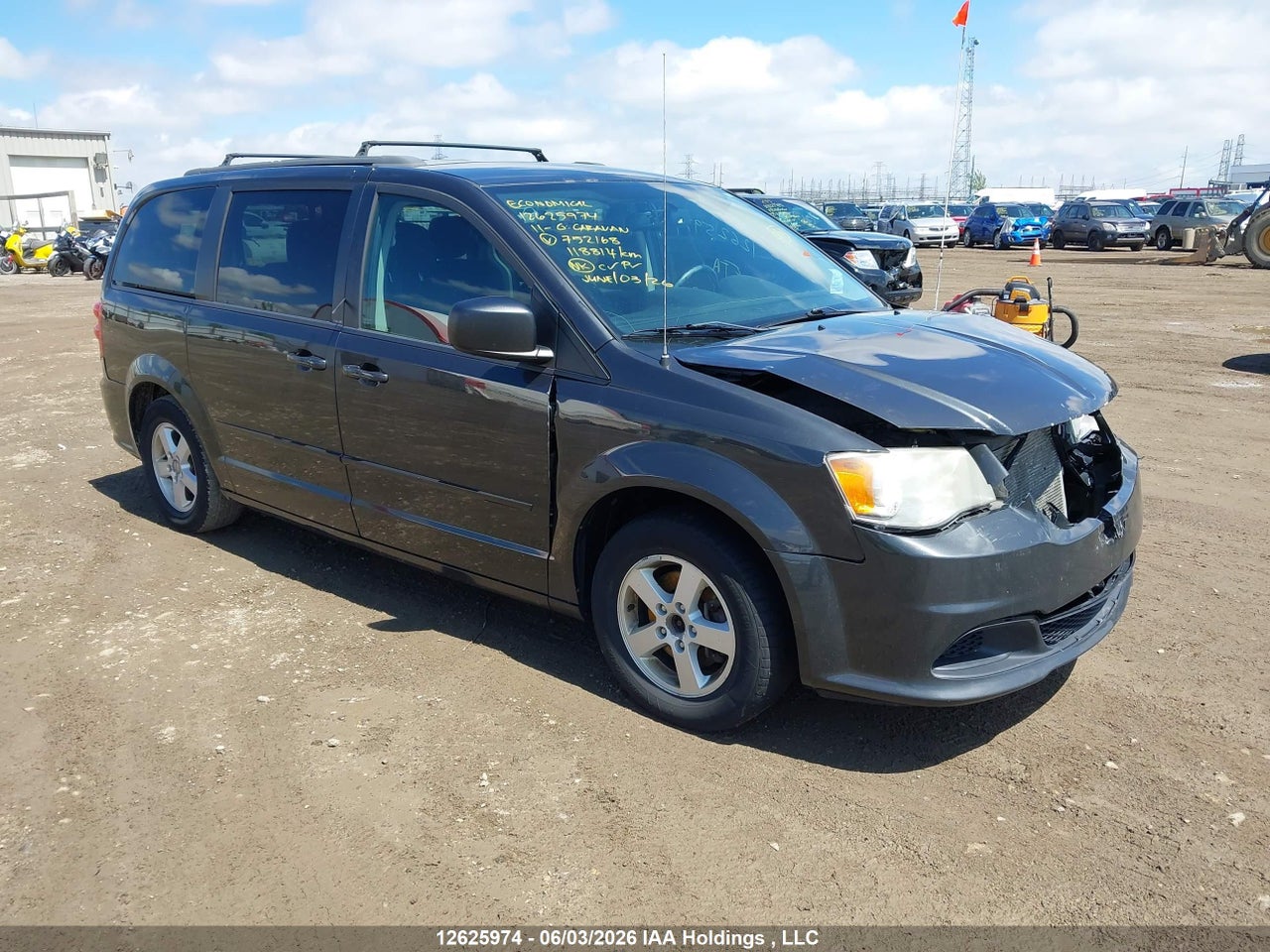 2D4RN4DG0BR752168 · 2011 DODGE GRAND CARAVAN SE/SXT