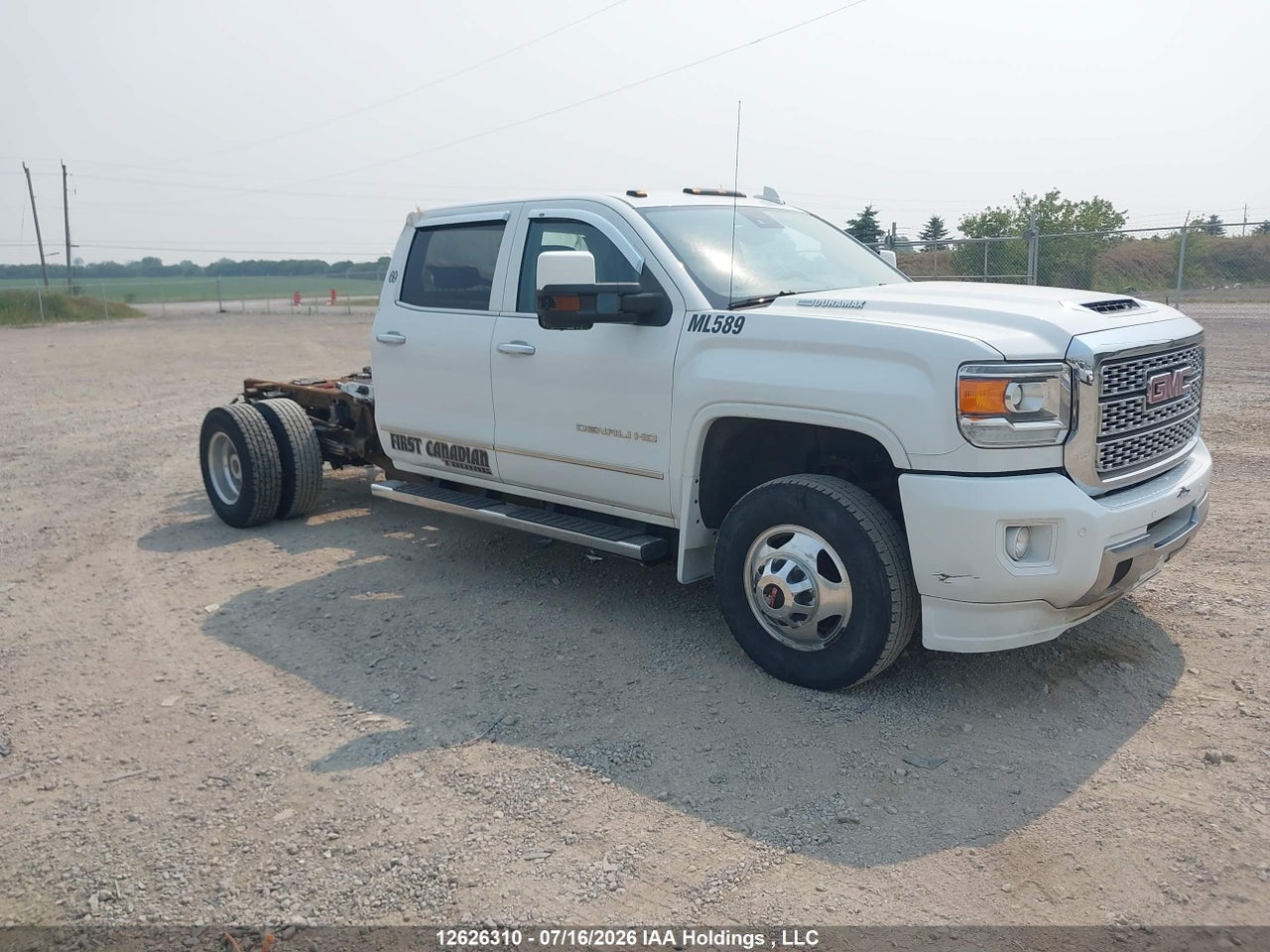 1GT42WEY1KF189268 · 2019 GMC SIERRA K3500 DENALI