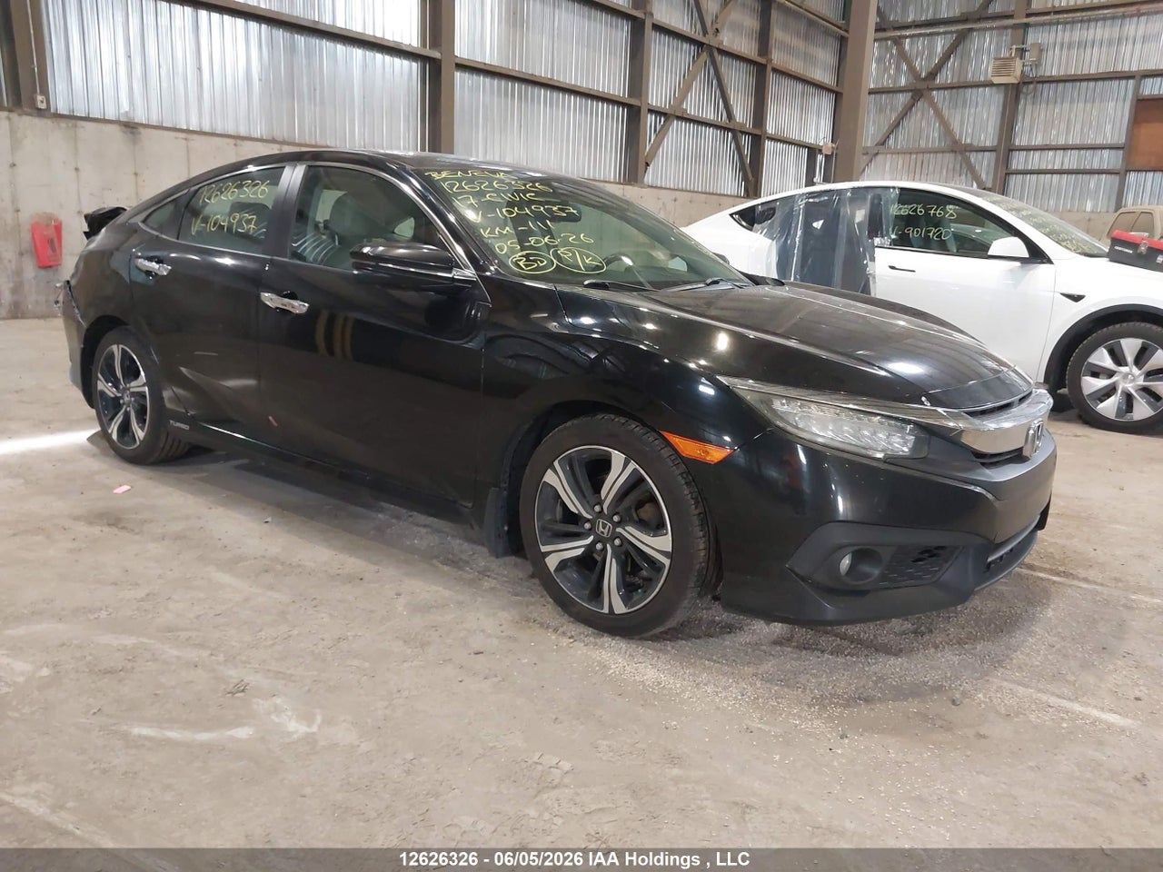 2HGFC1F9XHH104937 · 2017 HONDA Civic touring