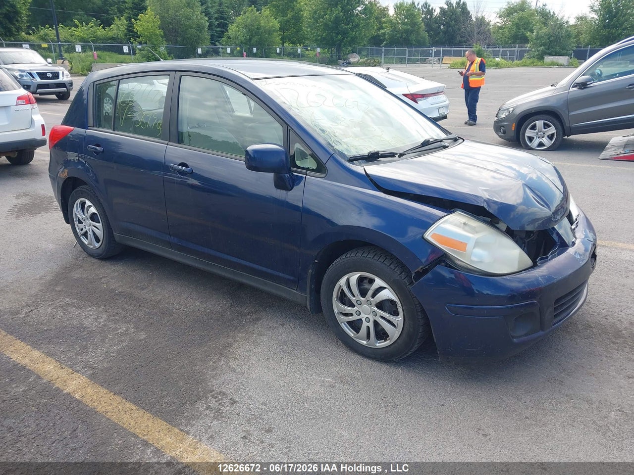 3N1BC13E28L389903 · 2008 NISSAN VERSA S/SL